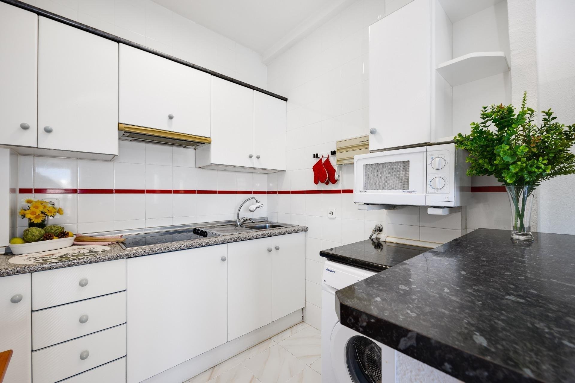 Resale - Apartment / Flat * - Orihuela Costa * - Villamartín * 