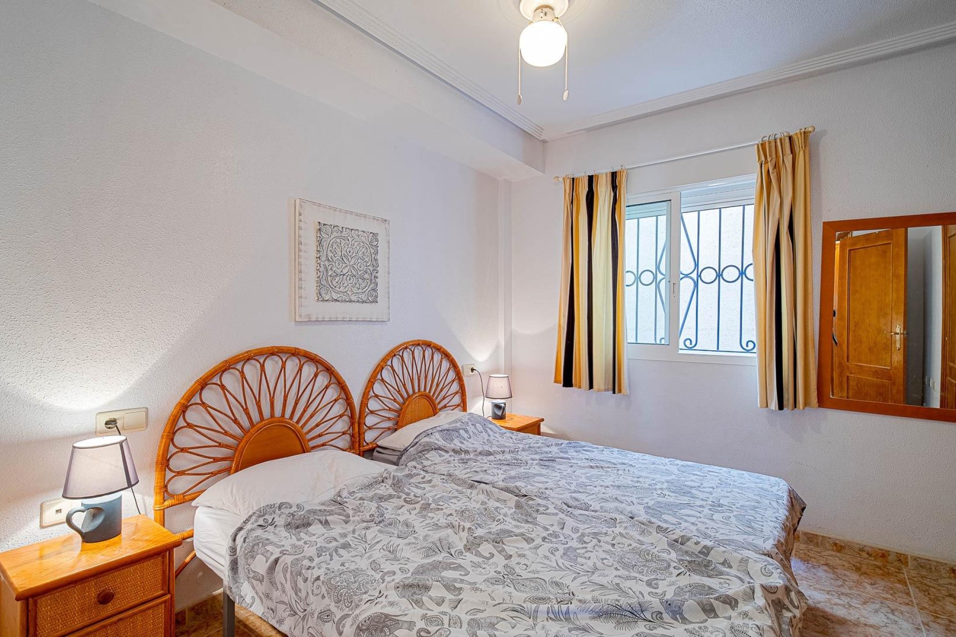 Resale - Apartment / Flat * - Orihuela Costa * - Villamartín * 