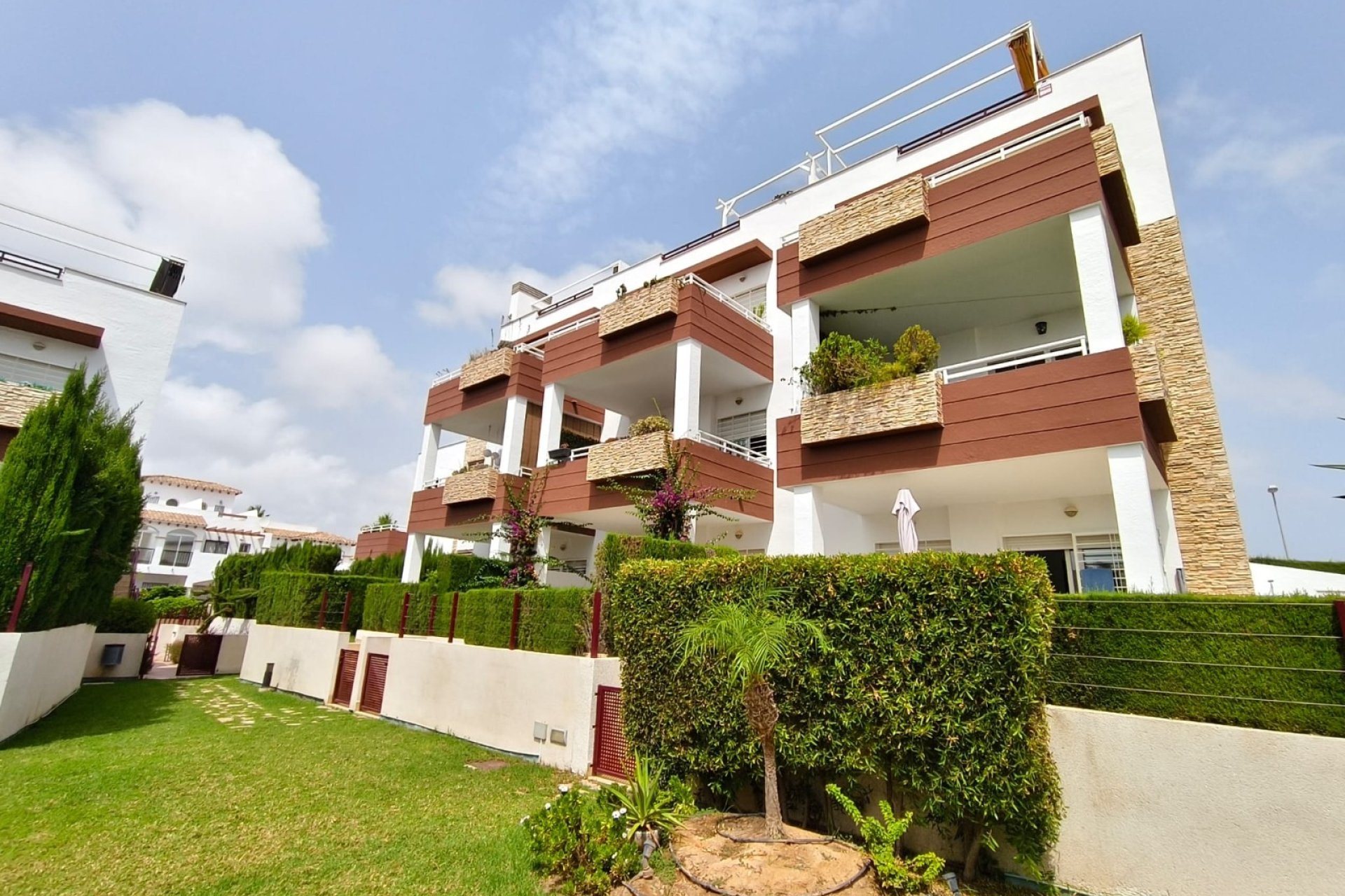 Resale - Apartment / Flat * - Orihuela Costa *
