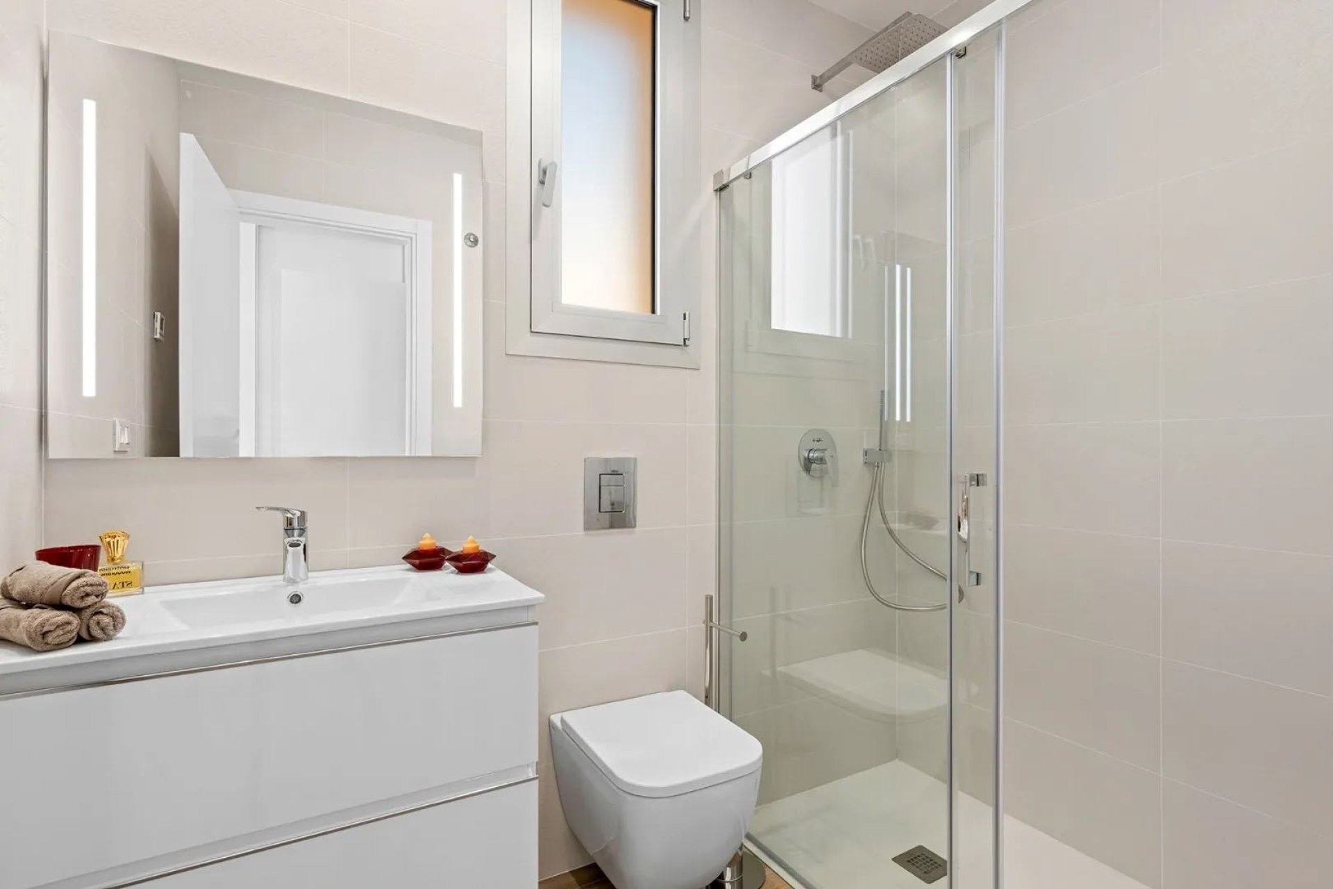 Resale - Apartment / Flat * - Orihuela Costa *