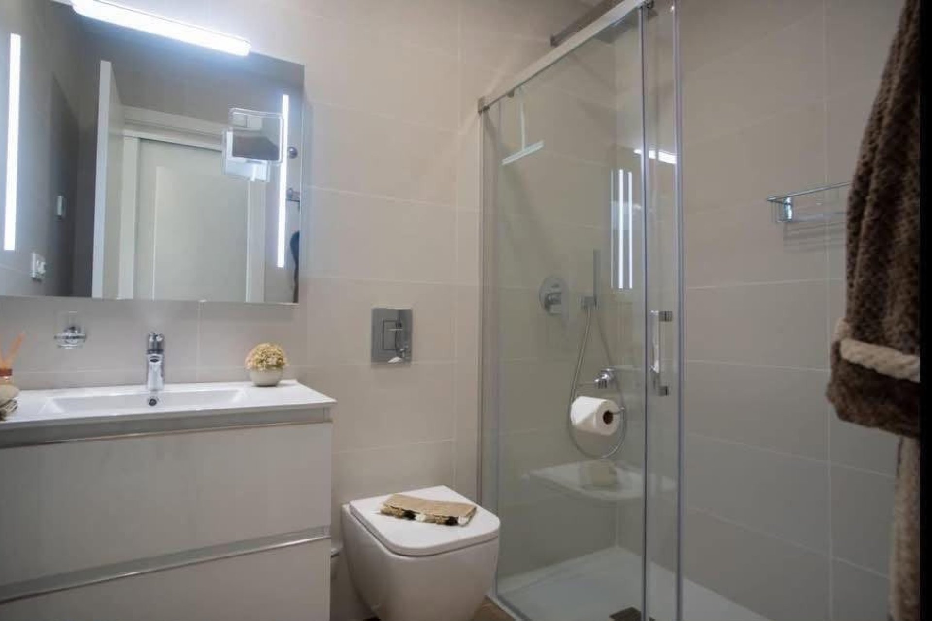 Resale - Apartment / Flat * - Orihuela Costa *