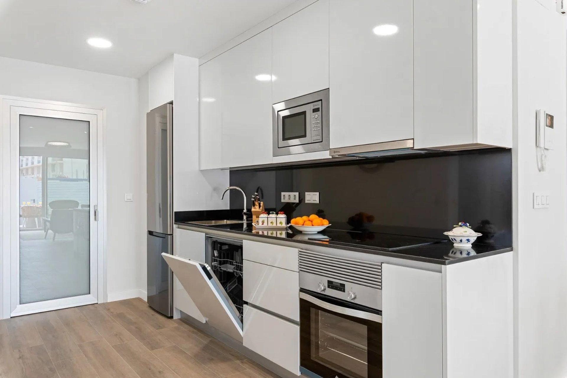 Resale - Apartment / Flat * - Orihuela Costa *
