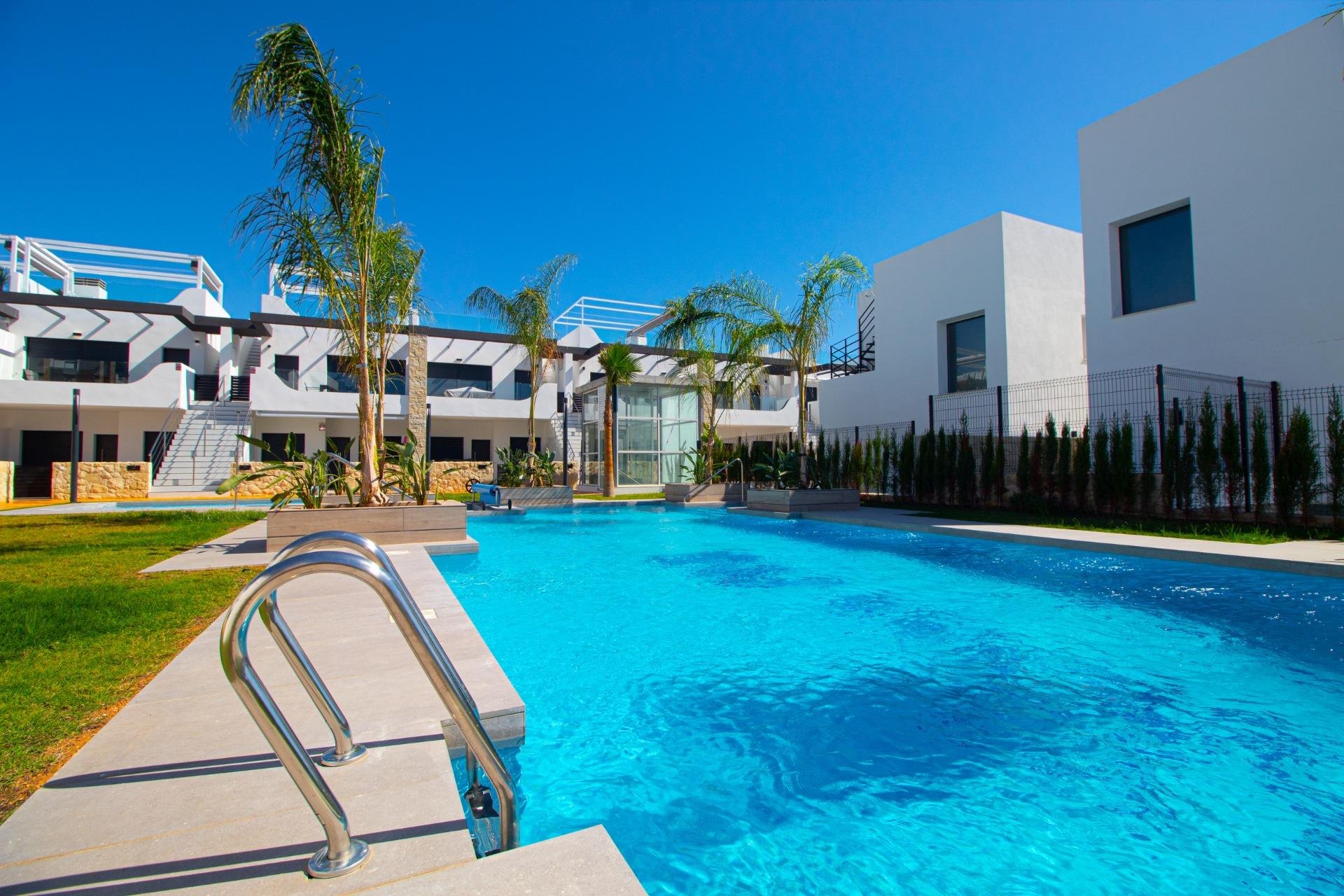Resale - Apartment / Flat * - Orihuela Costa *