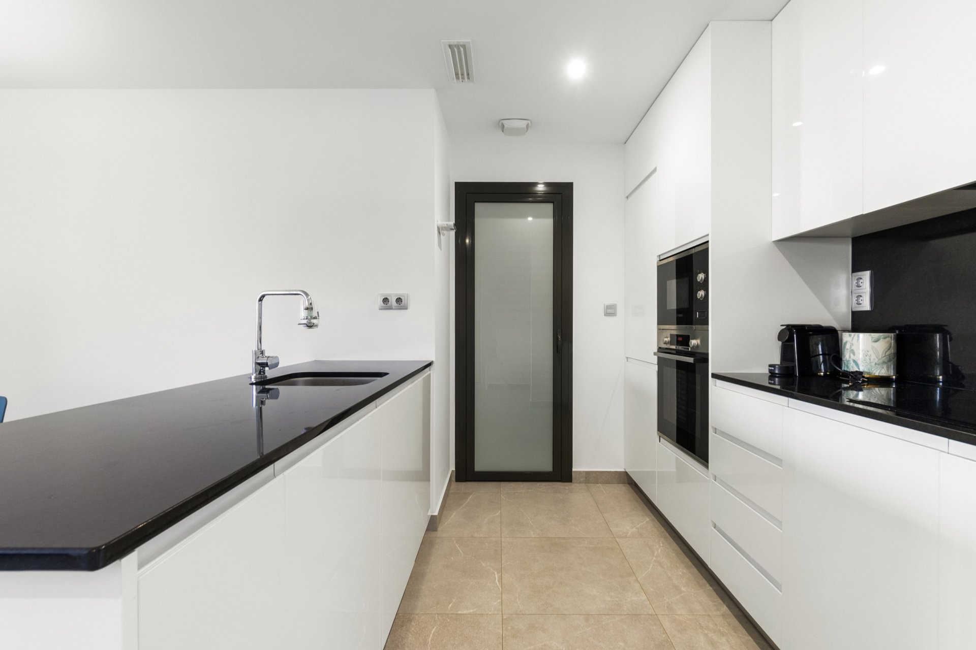 Resale - Apartment / Flat * - Orihuela - Orihuela Costa