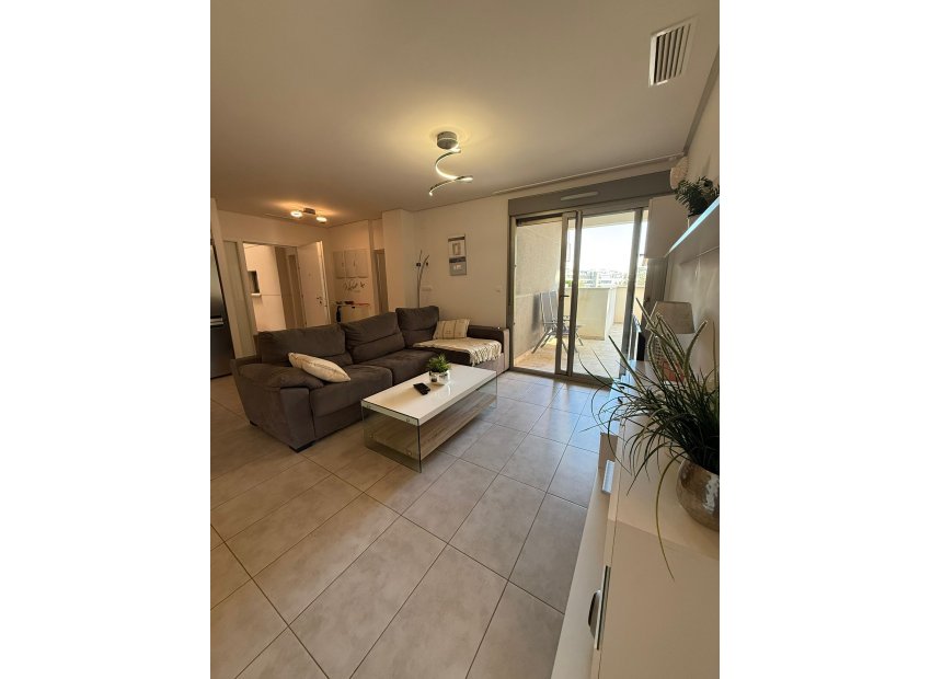 Resale - Apartment / Flat * - Orihuela * - Villamartín * 