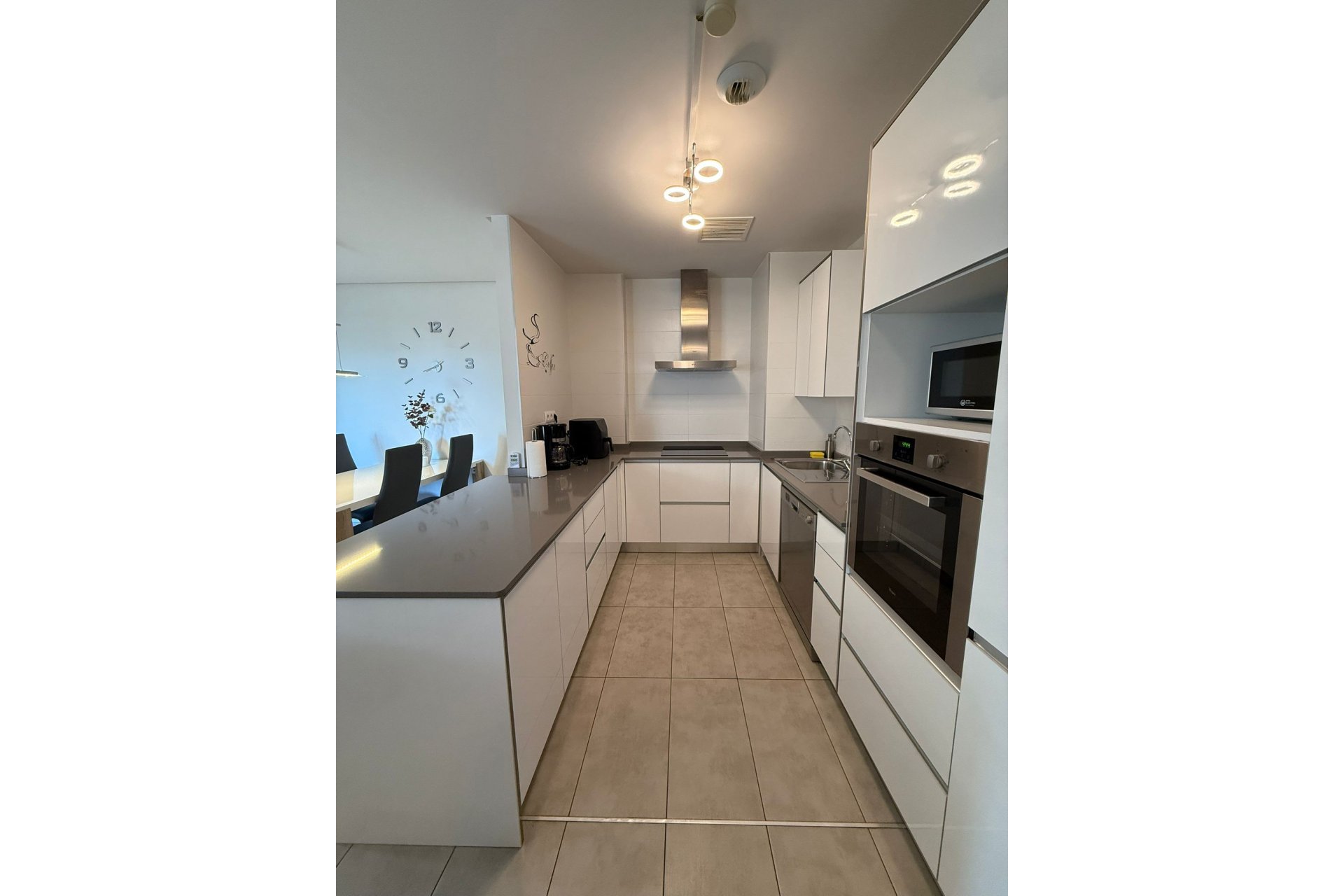 Resale - Apartment / Flat * - Orihuela * - Villamartín * 