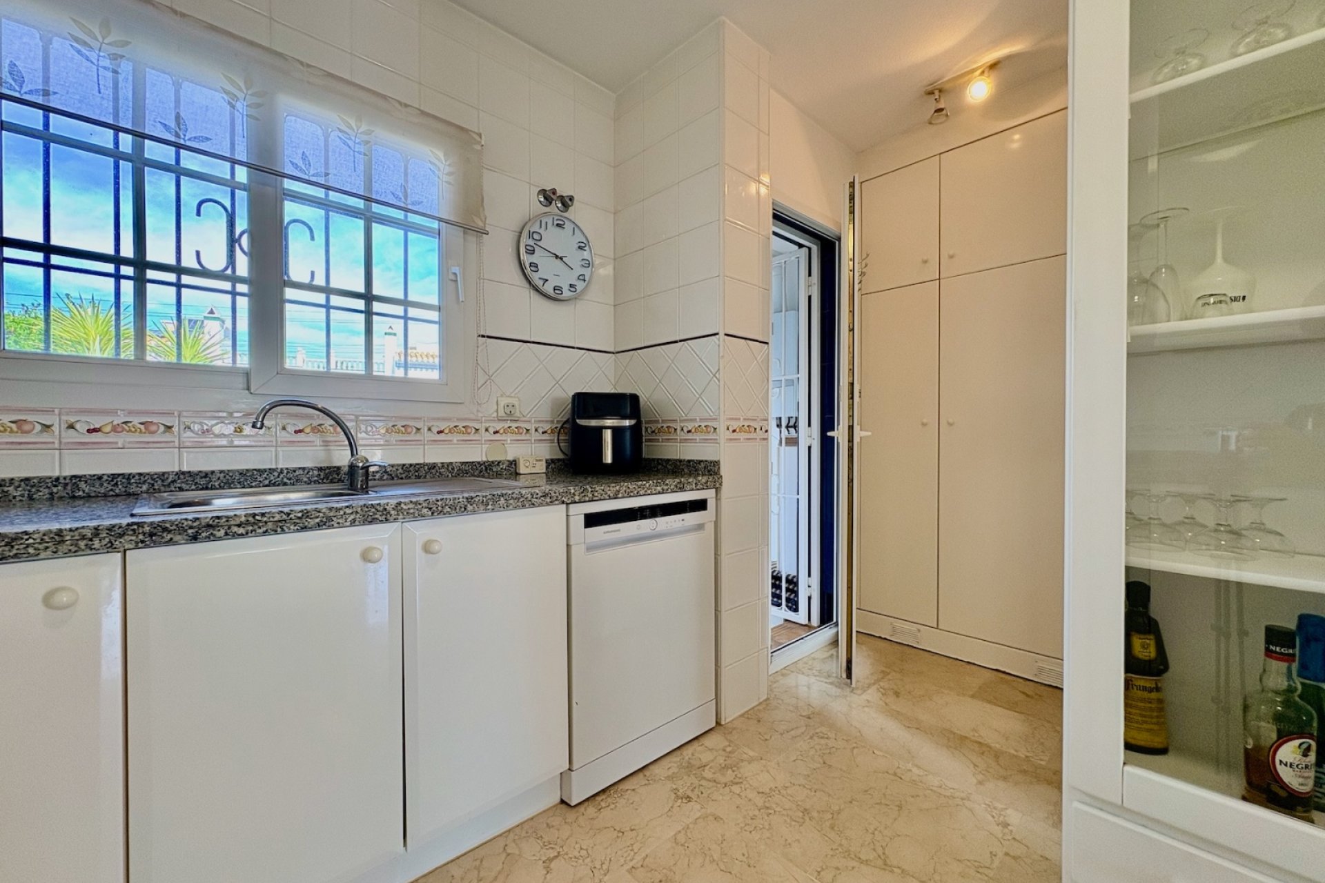 Resale - Apartment / Flat * - Orihuela * - Villamartín * 