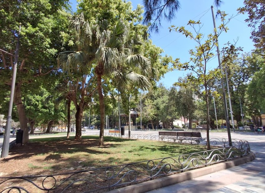 Resale - Apartment / Flat * - Orihuela *