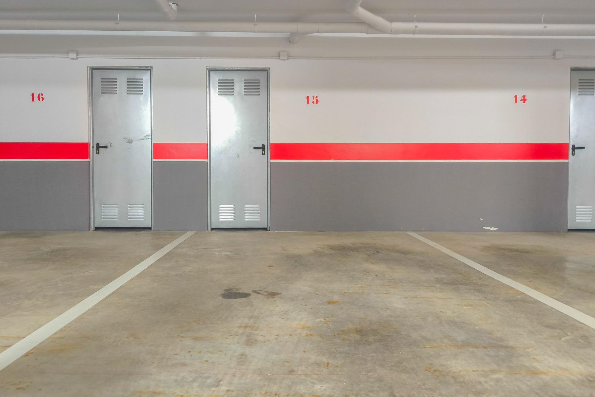 Resale - Apartment / Flat * - Pilar de la Horadada * - Mil Palmeras *