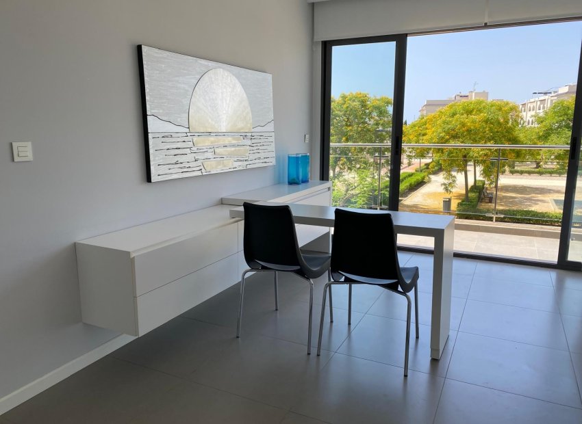 Resale - Apartment / Flat * - Pilar de la Horadada * - Mil Palmeras *