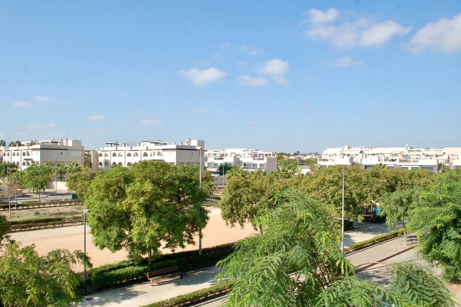 Resale - Apartment / Flat * - Pilar de la Horadada * - Mil Palmeras *