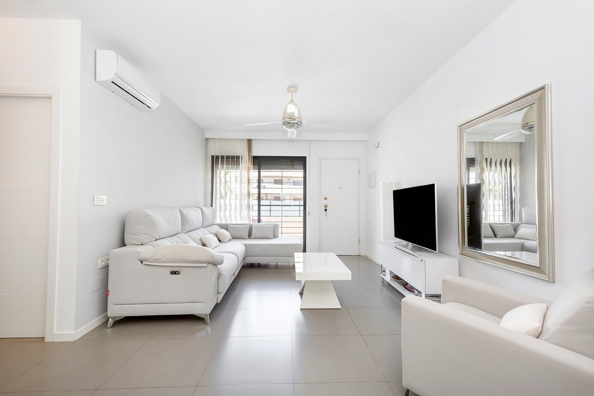 Resale - Apartment / flat - Pilar de la Horadada - Torre de Horadada