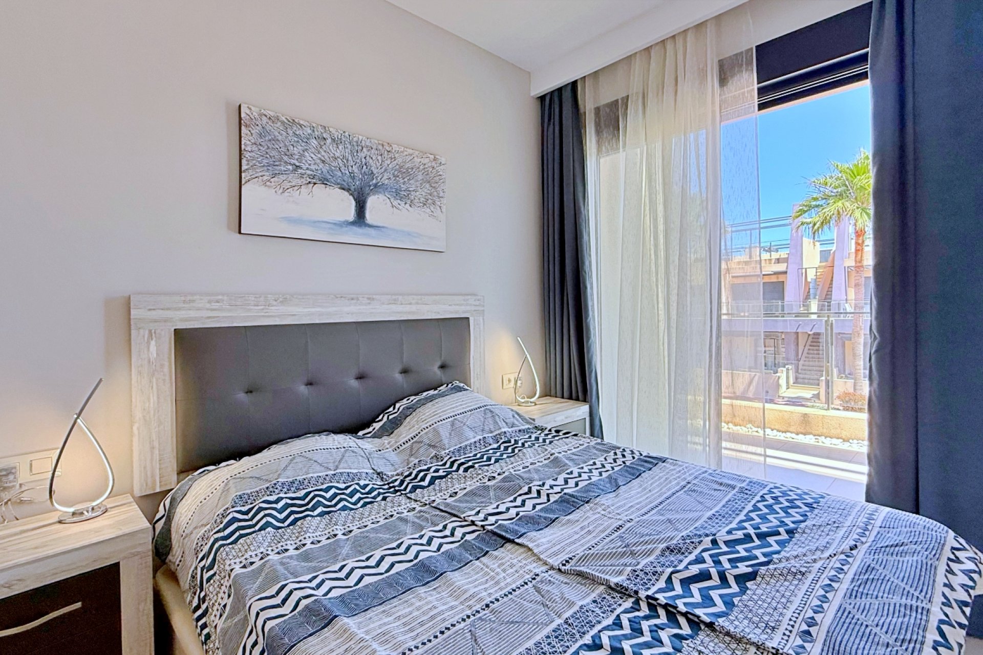 Resale - Apartment / Flat * - Pilar de la Horadada * - Torre de la Horadada *
