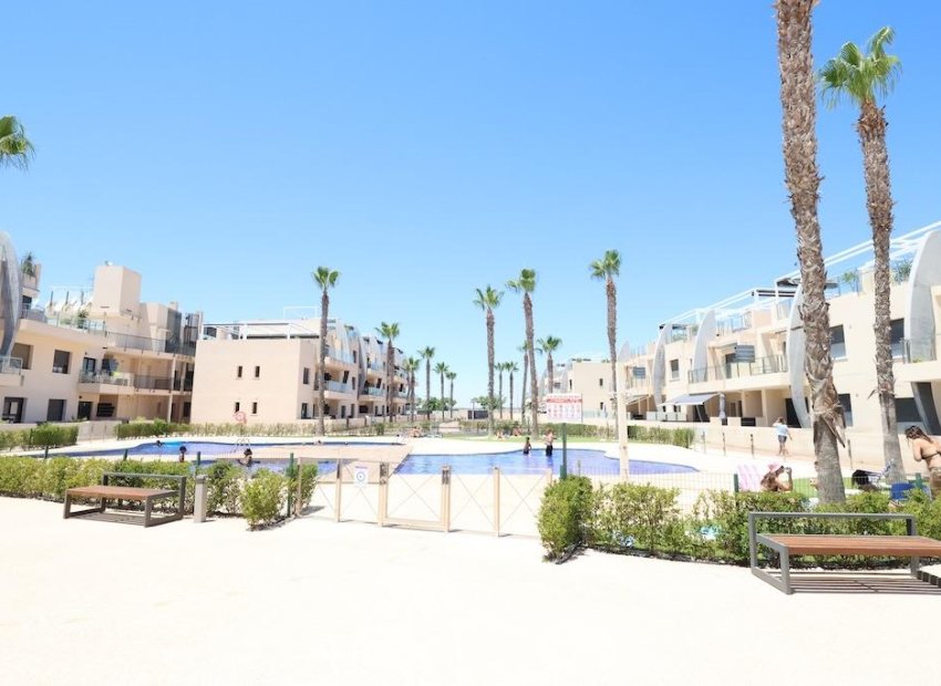 Resale - Apartment / Flat * - Pilar de la Horadada * - Torre de la Horadada *