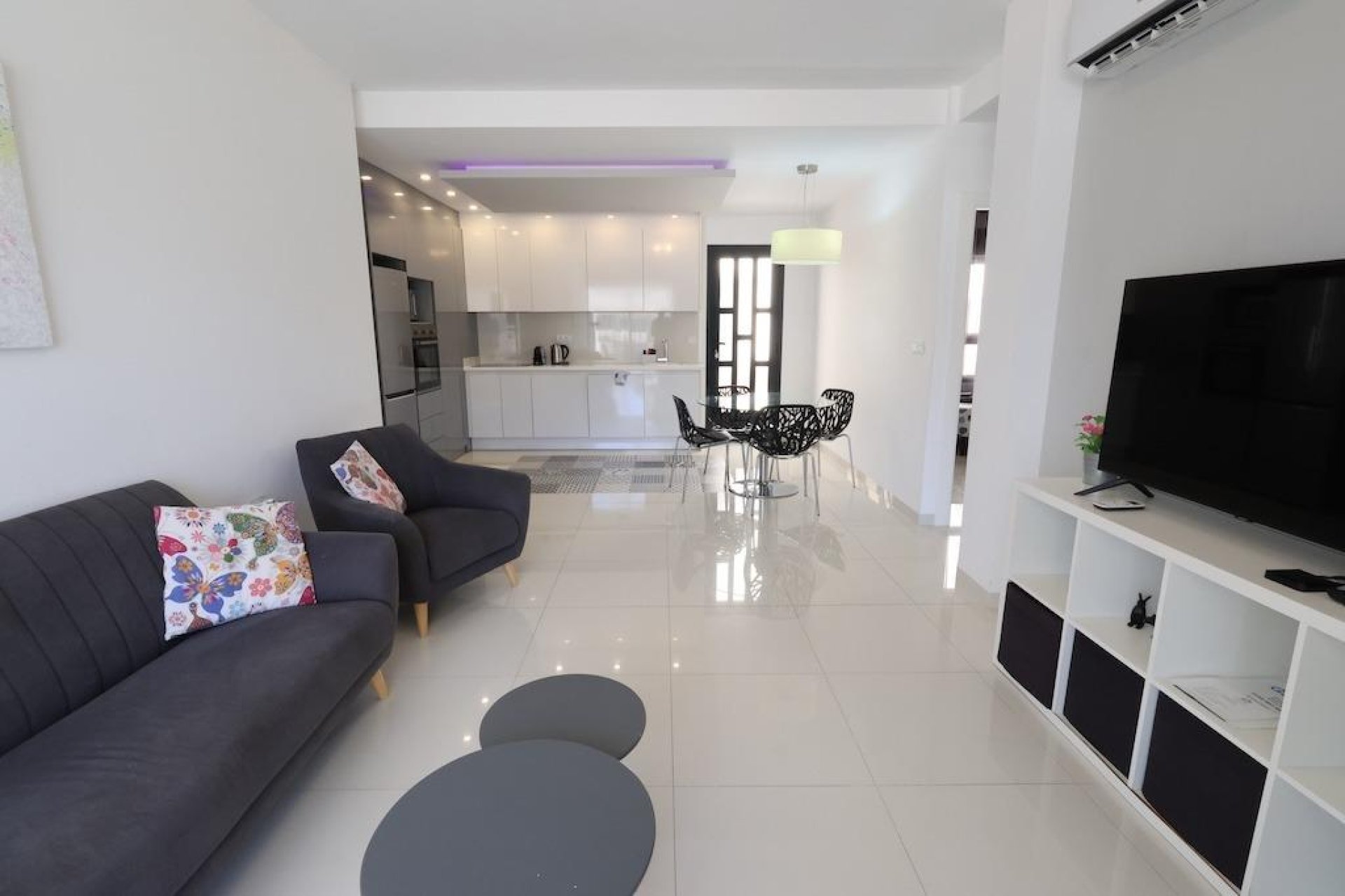 Resale - Apartment / Flat * - Pilar de la Horadada * - Torre de la Horadada *