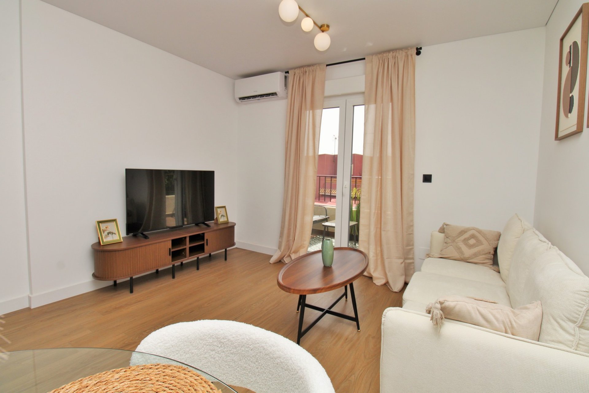 Resale - Apartment / Flat * - Pilar de la Horadada * - Torre de la Horadada *