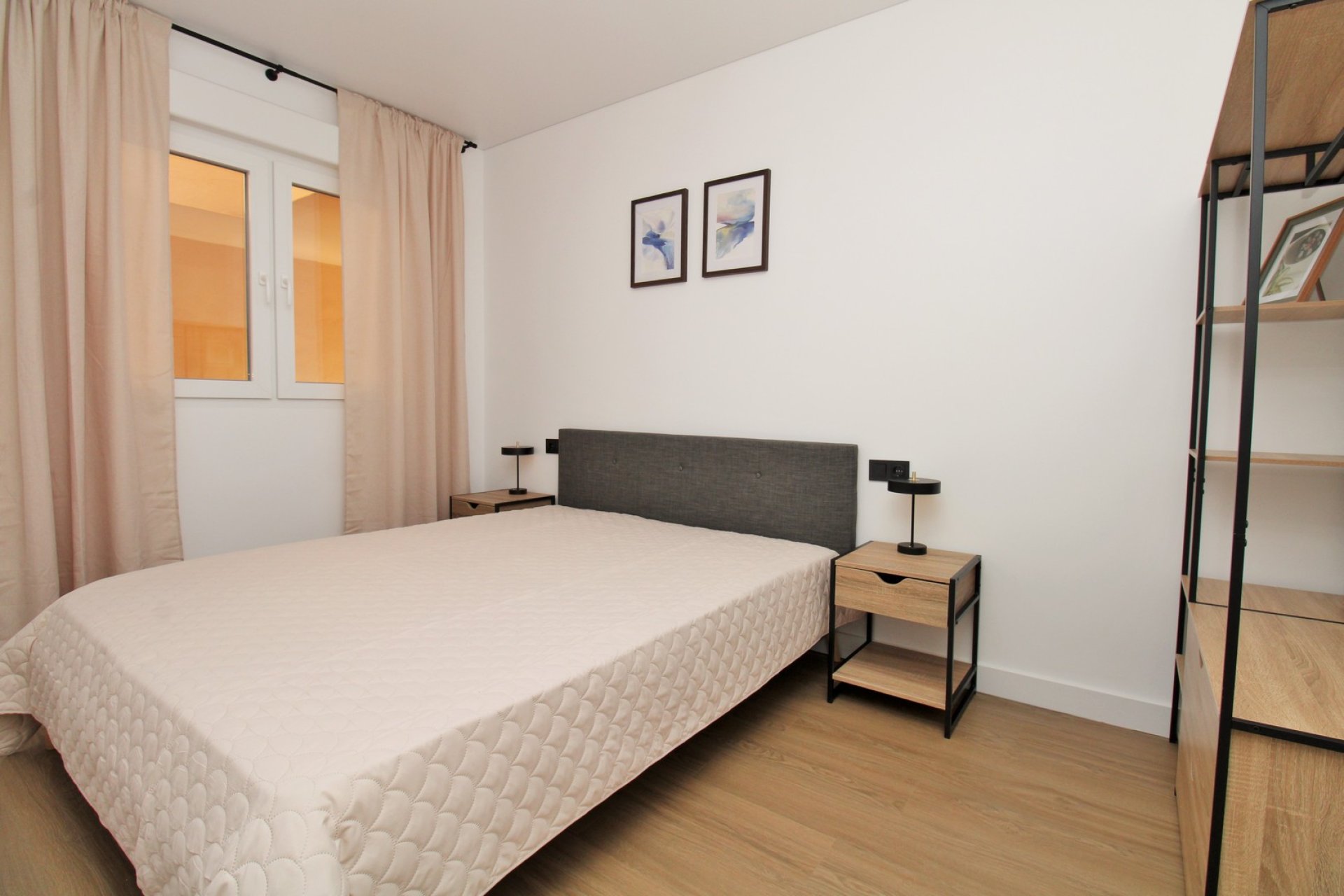 Resale - Apartment / Flat * - Pilar de la Horadada * - Torre de la Horadada *