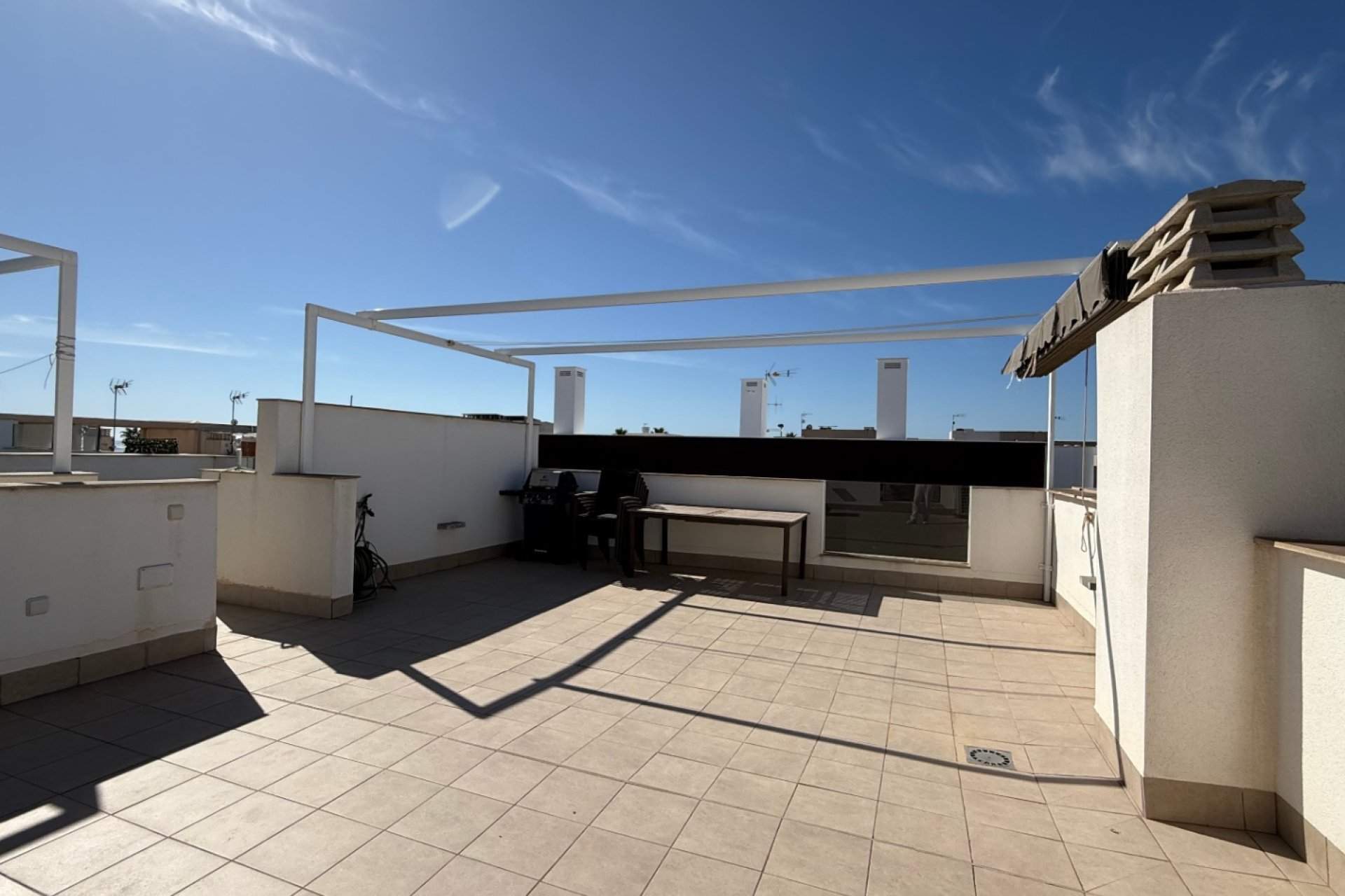 Resale - Apartment / Flat * - Pilar de la Horadada *