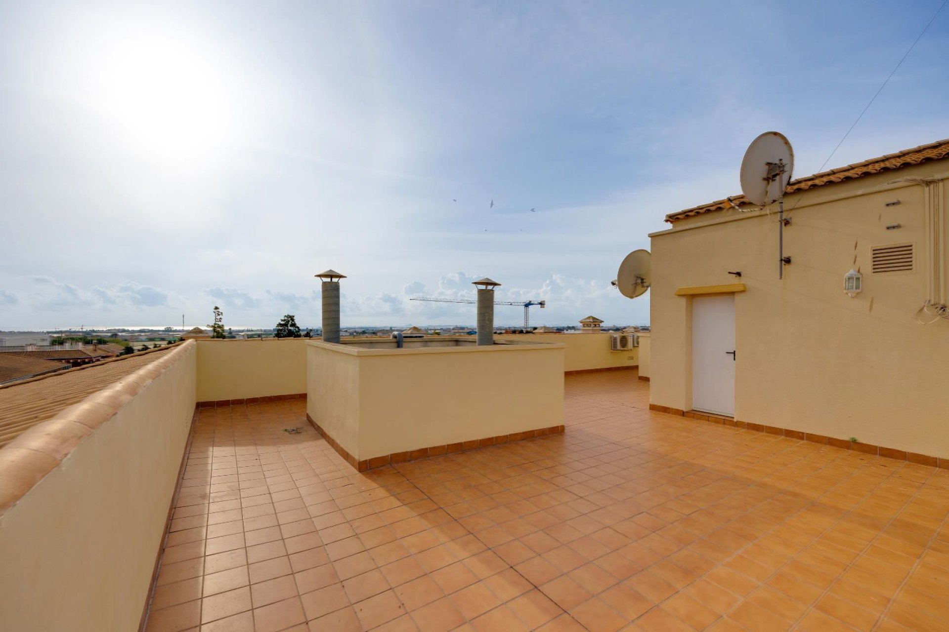 Resale - Apartment / Flat * - Pilar de la Horadada *