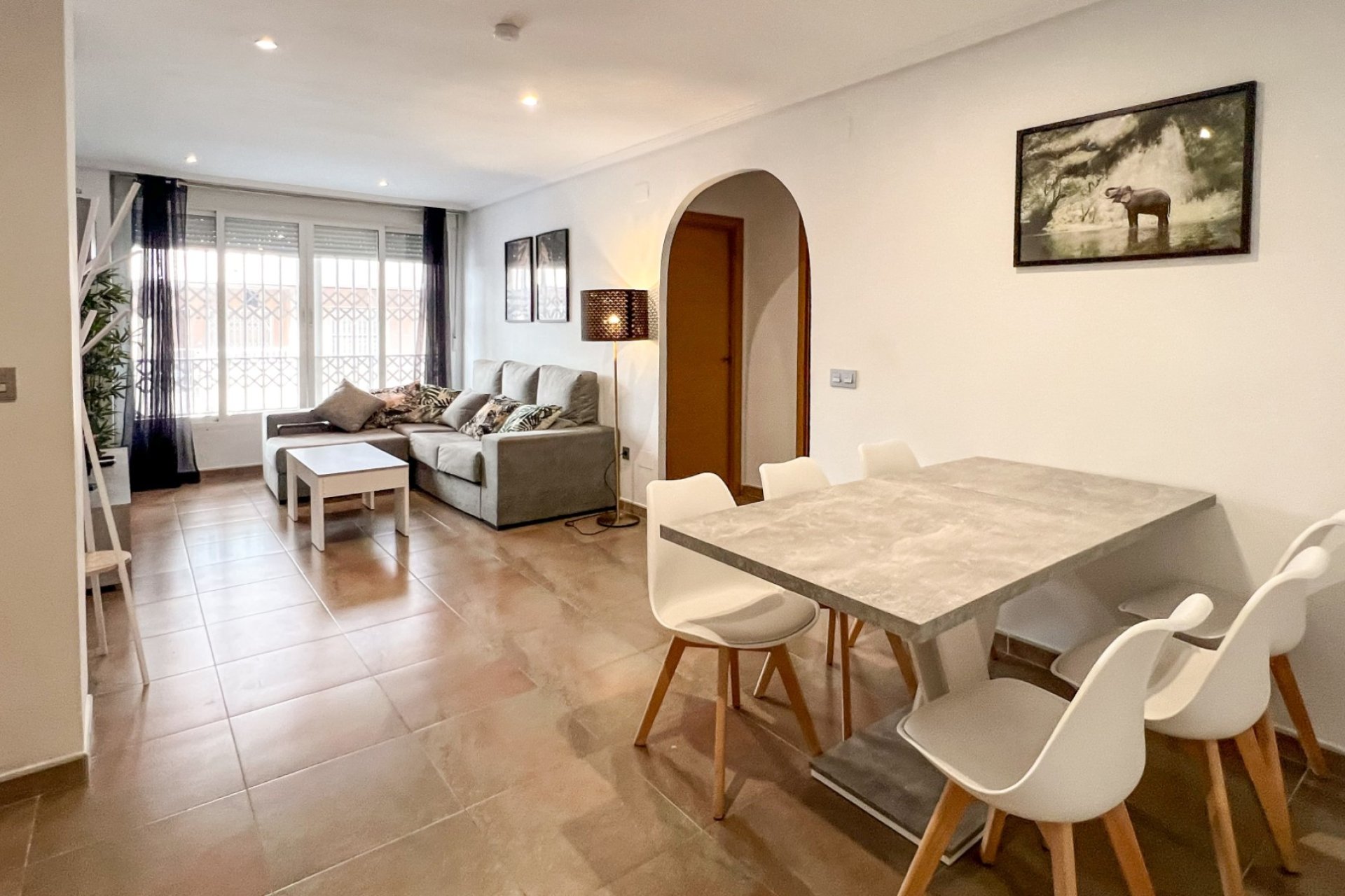 Resale - Apartment / Flat * - Playa Del Cura - Torrevieja