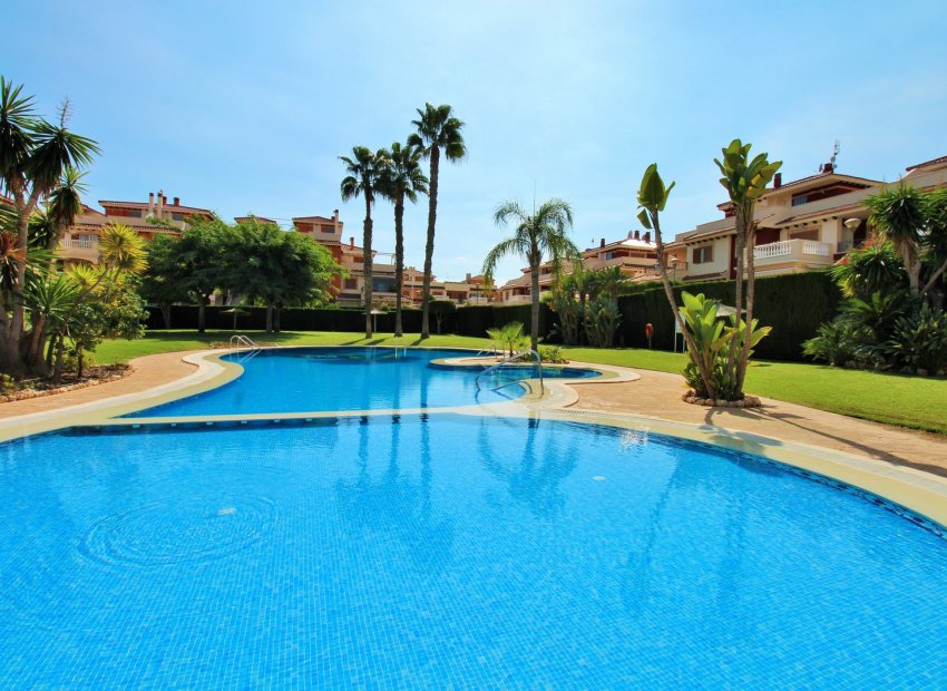 Resale - Apartment / Flat * - Playa Flamenca - Playa Flamenca *