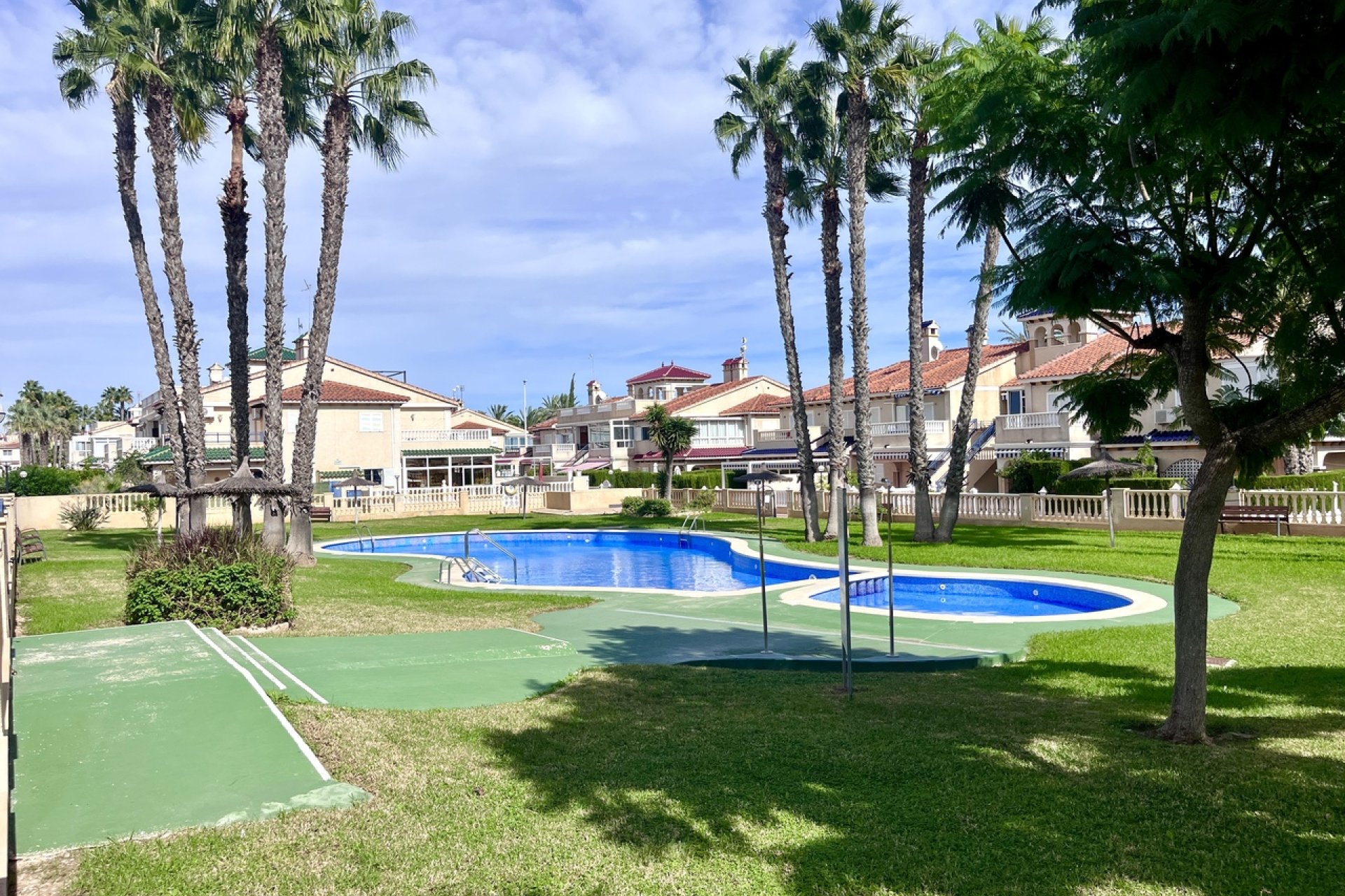 Resale - Apartment / Flat * - Playa Flamenca - Playa Flamenca *