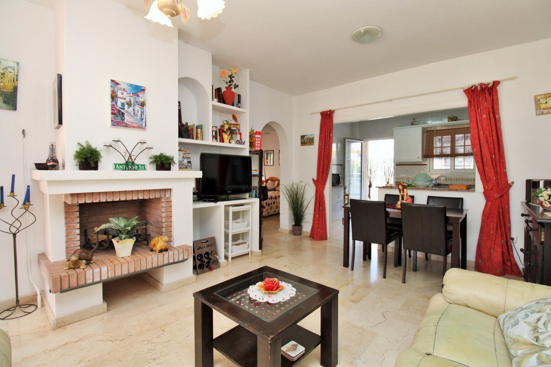 Resale - Apartment / Flat * - Playa Flamenca *
