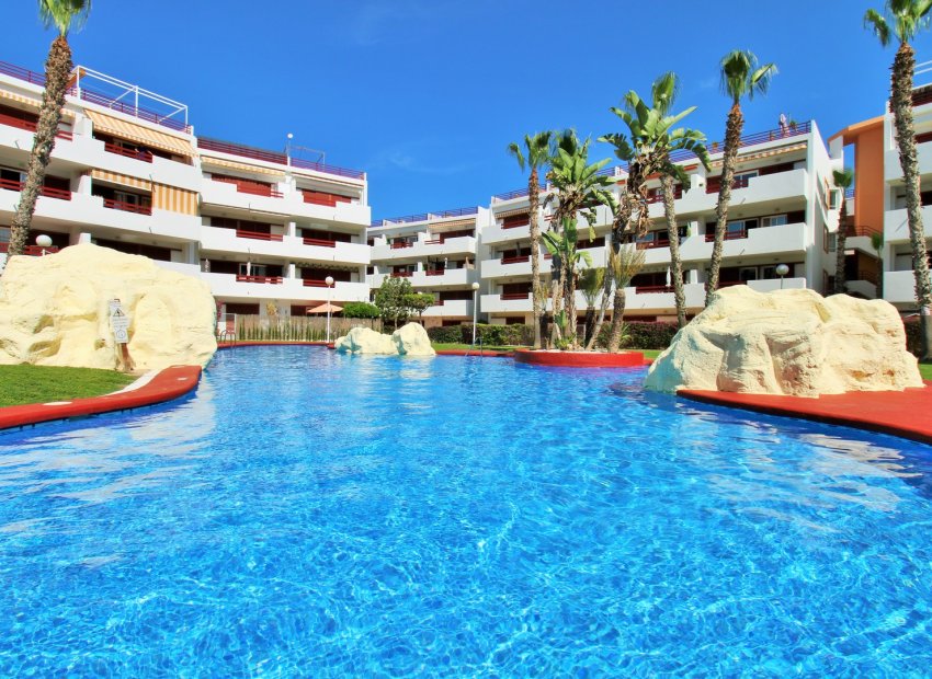 Resale - Apartment / Flat * - Playa Flamenca *