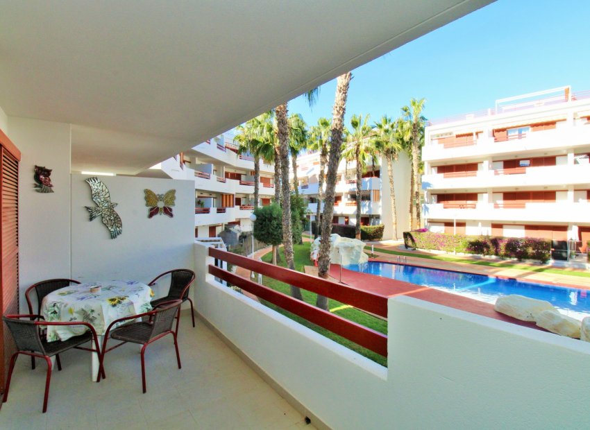 Resale - Apartment / Flat * - Playa Flamenca *