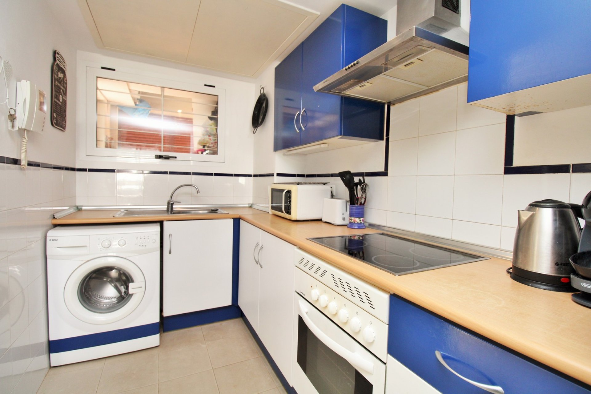 Resale - Apartment / Flat * - Playa Flamenca *