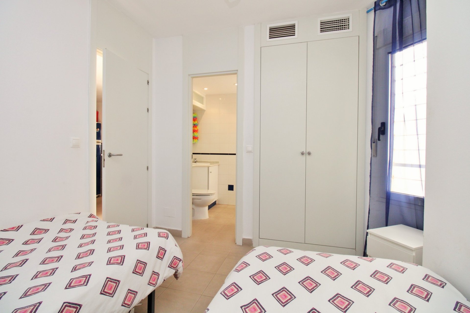 Resale - Apartment / Flat * - Playa Flamenca *