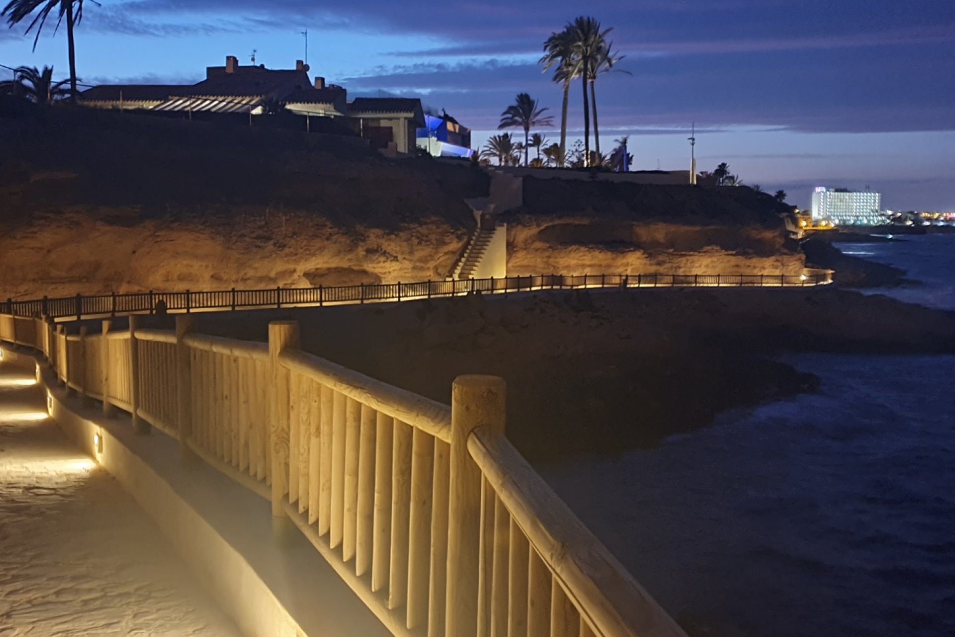 Resale - Apartment / Flat * - Playa Flamenca *