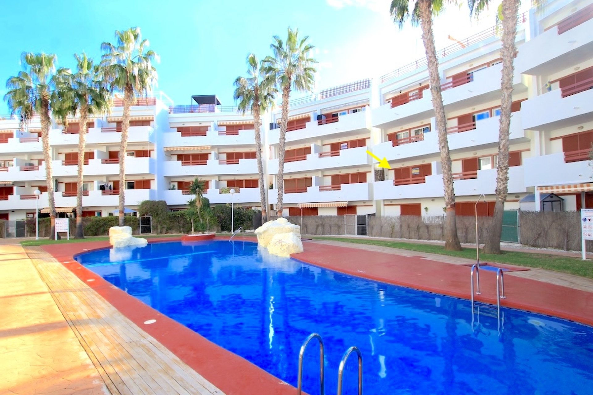 Resale - Apartment / Flat * - Playa Flamenca *