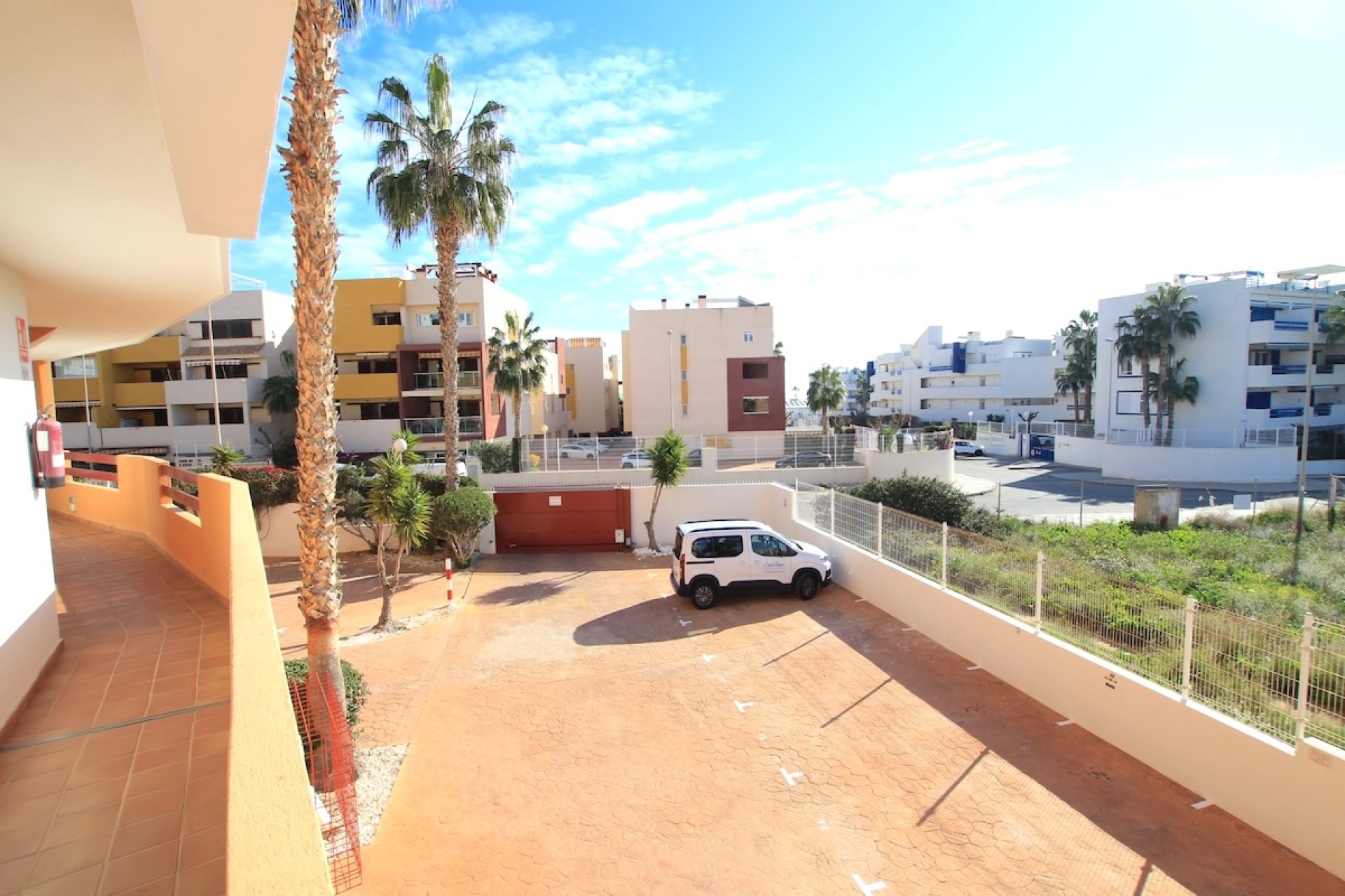 Resale - Apartment / Flat * - Playa Flamenca *