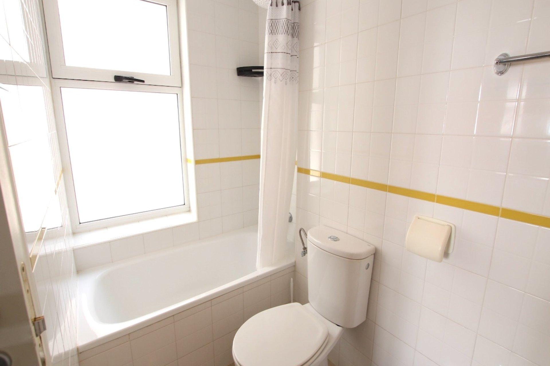 Resale - Apartment / Flat * - Playa Flamenca *