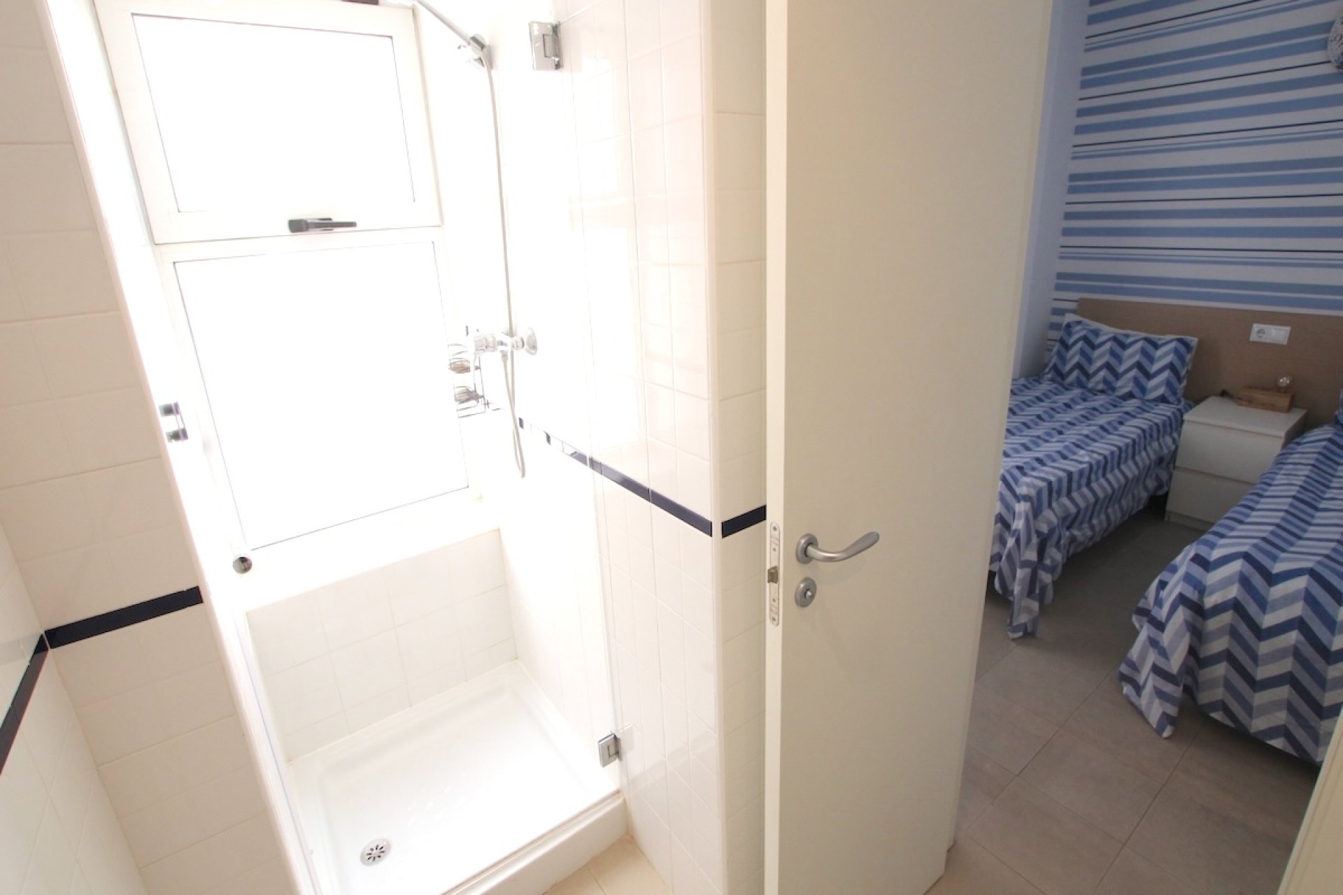 Resale - Apartment / Flat * - Playa Flamenca *