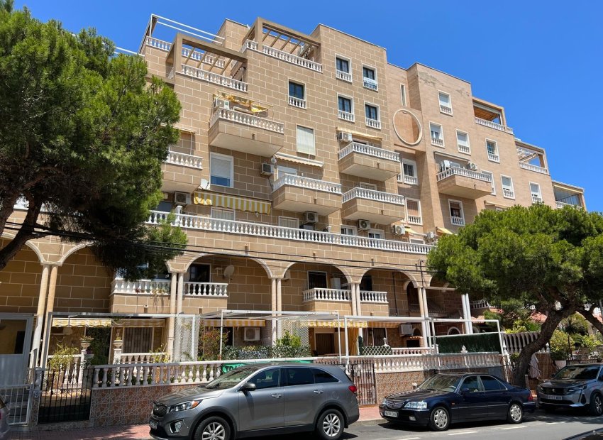 Resale - Apartment / flat - Punta Prima - Punta Prima Torrevieja