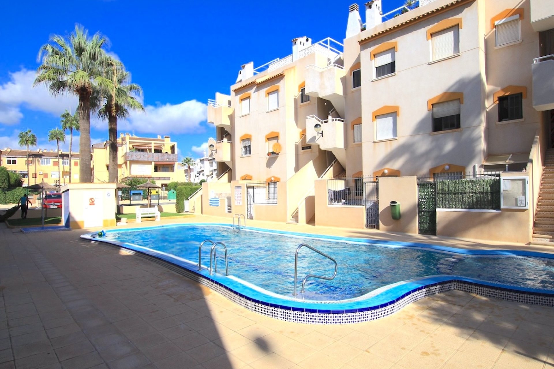 Resale - Apartment / Flat * - Punta Prima - Punta Prima *