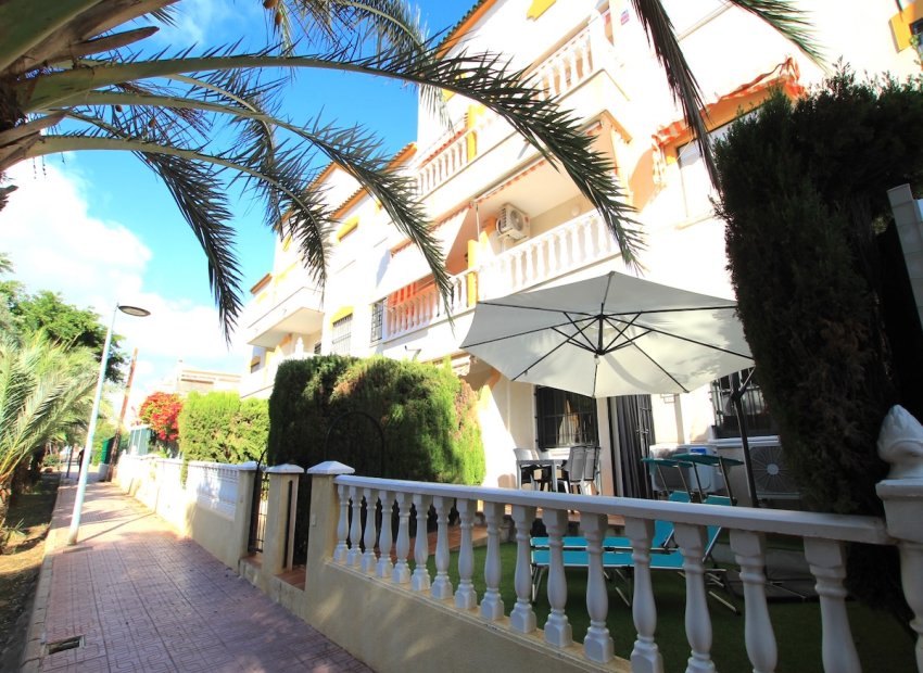 Resale - Apartment / Flat * - Punta Prima - Punta Prima *