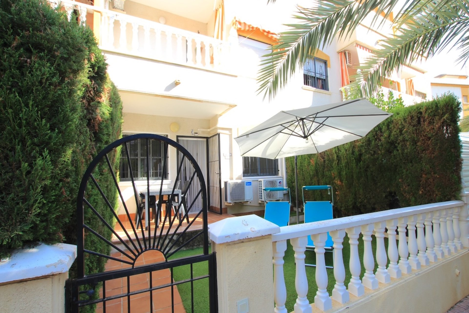 Resale - Apartment / Flat * - Punta Prima - Punta Prima *