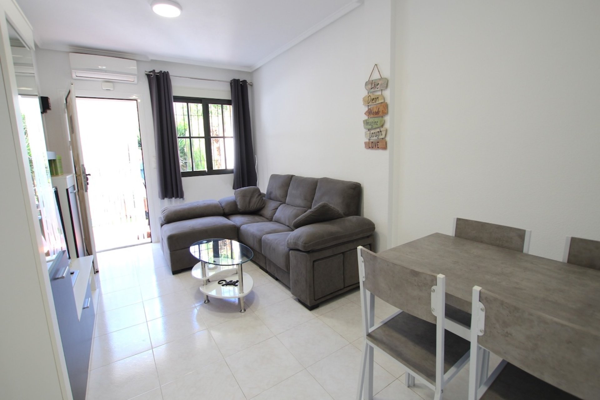 Resale - Apartment / Flat * - Punta Prima - Punta Prima *