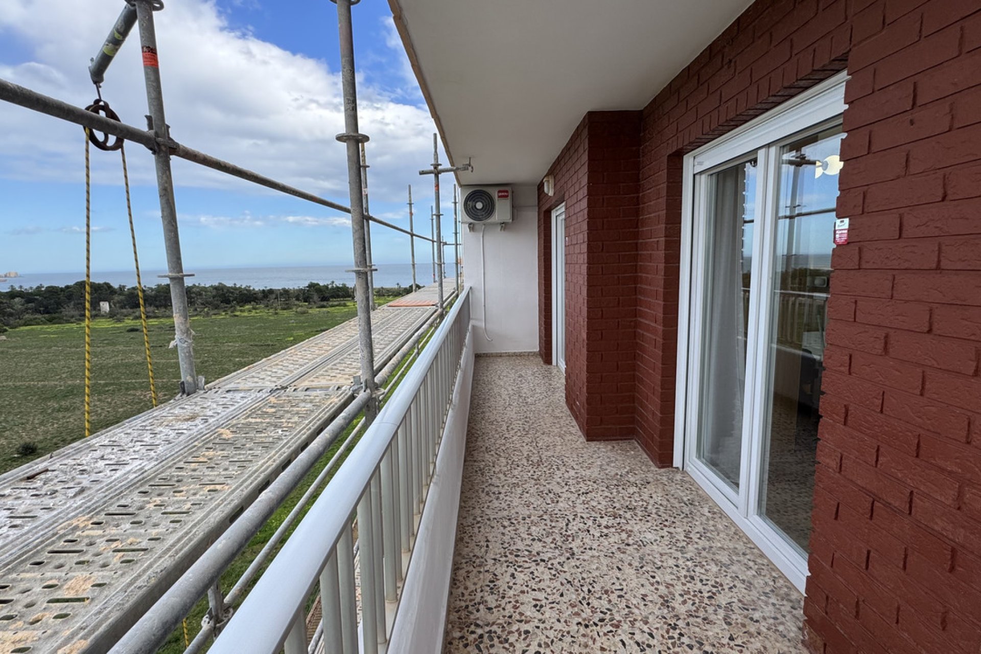 Resale - Apartment / Flat * - Punta Prima *