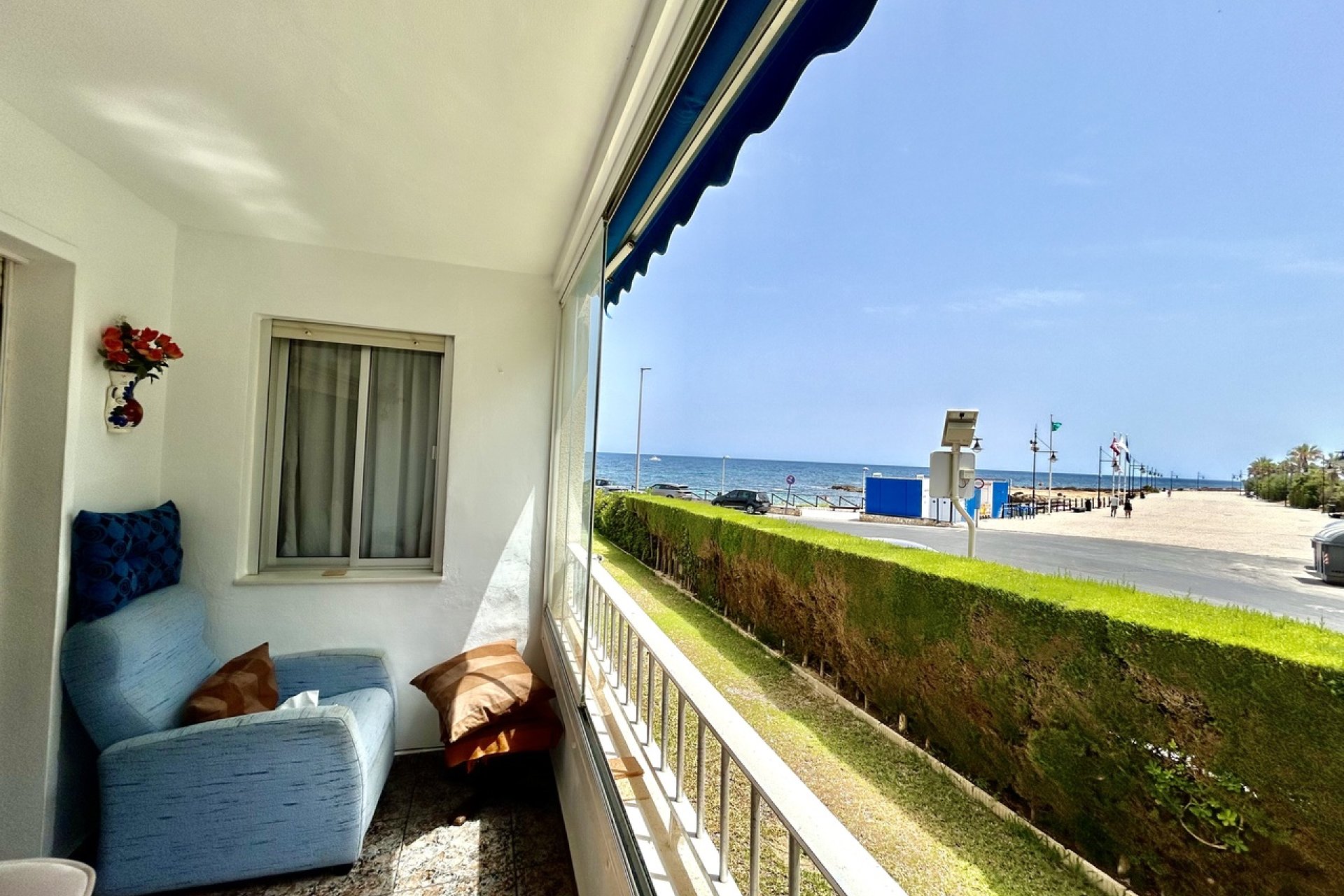 Resale - Apartment / Flat * - Punta Prima *