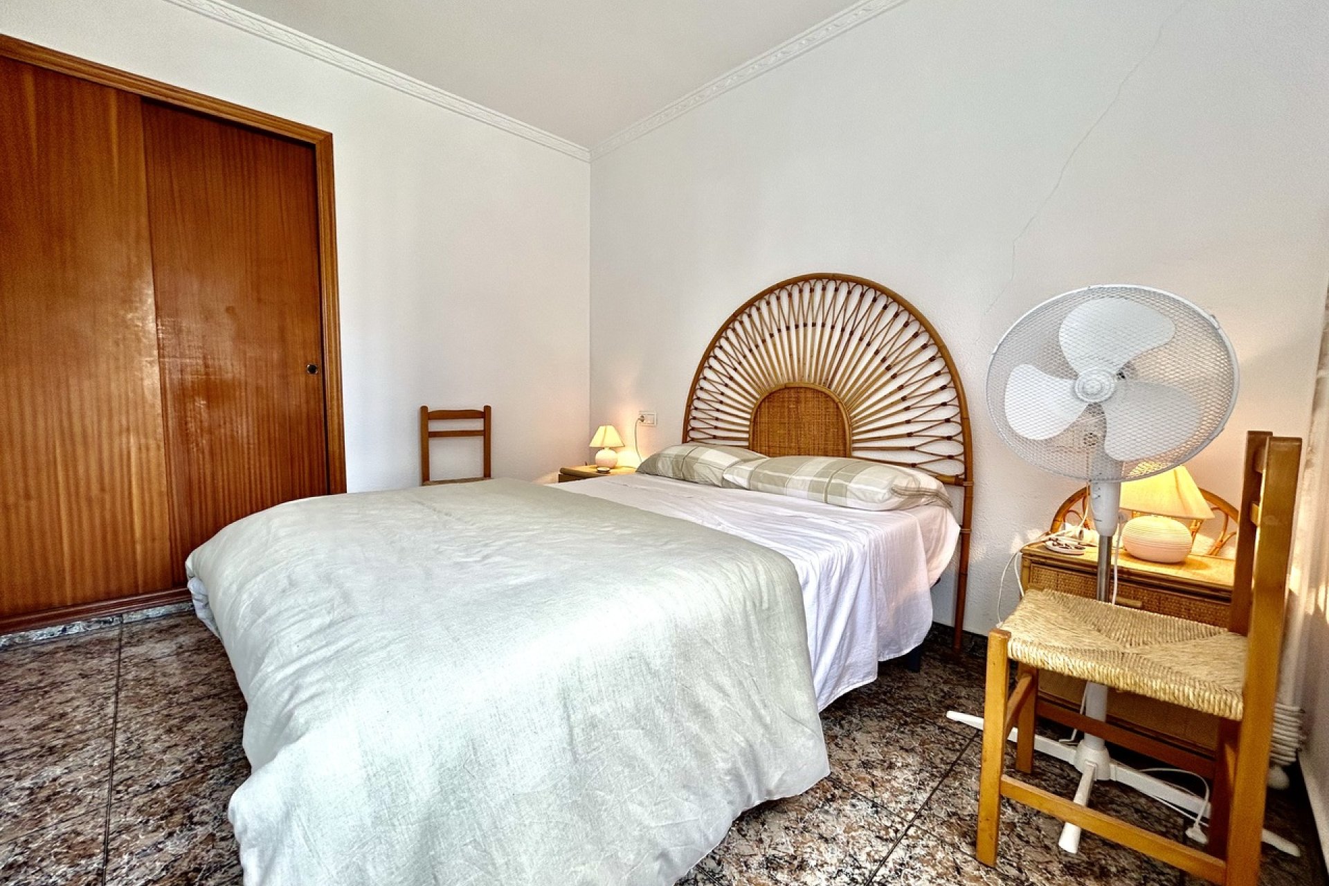 Resale - Apartment / Flat * - Punta Prima *