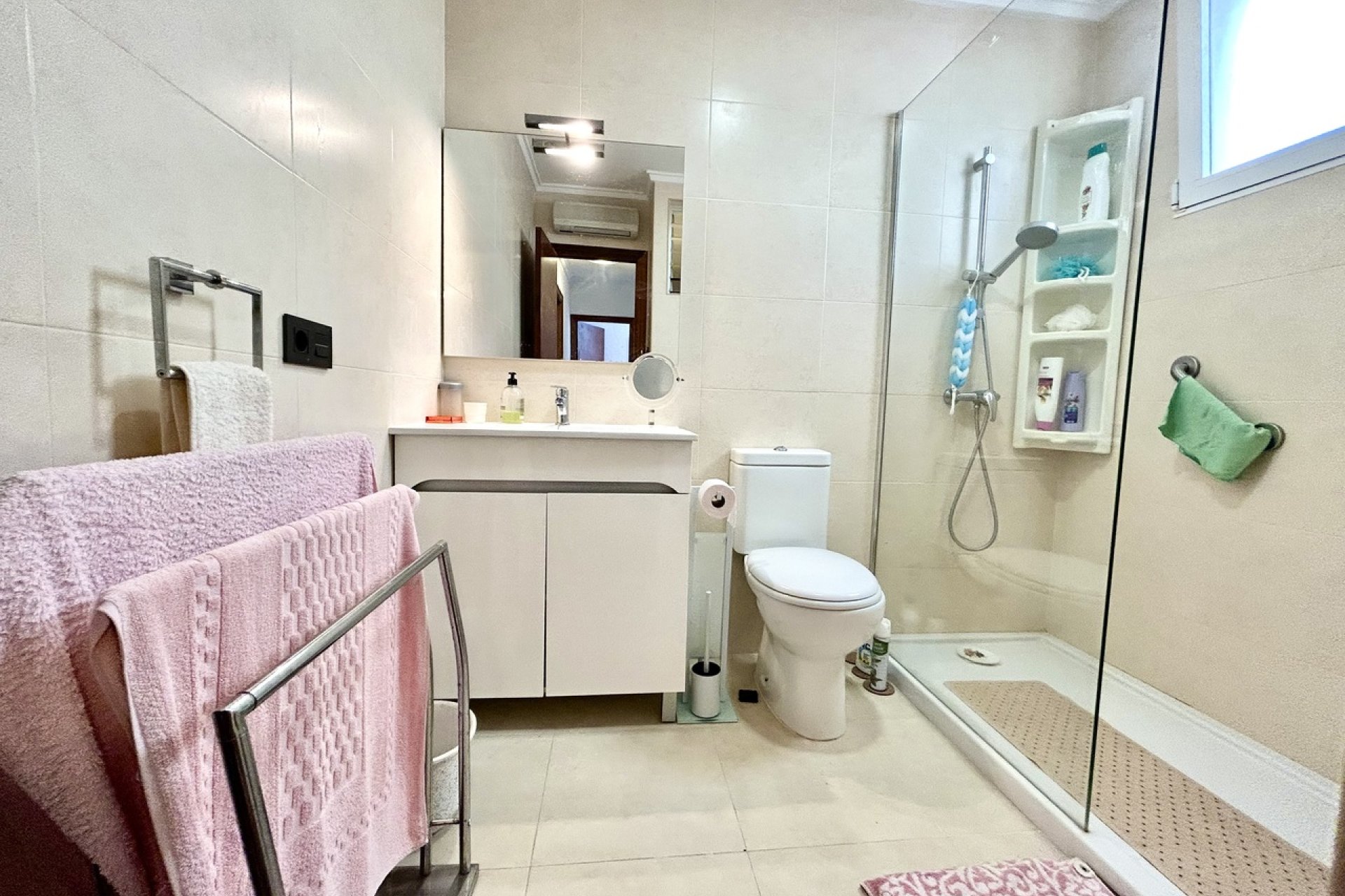 Resale - Apartment / Flat * - Punta Prima *