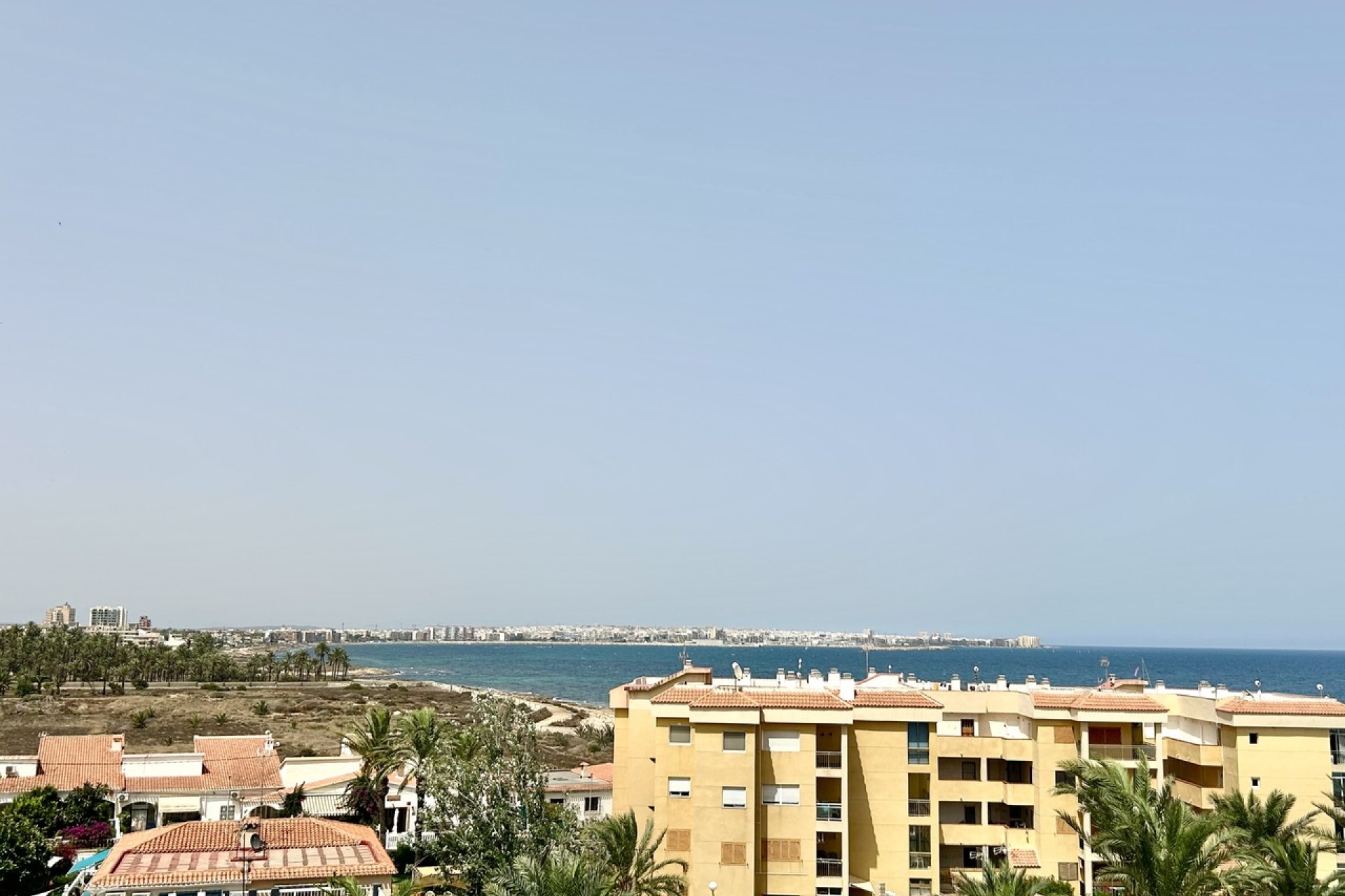 Resale - Apartment / Flat * - Punta Prima *