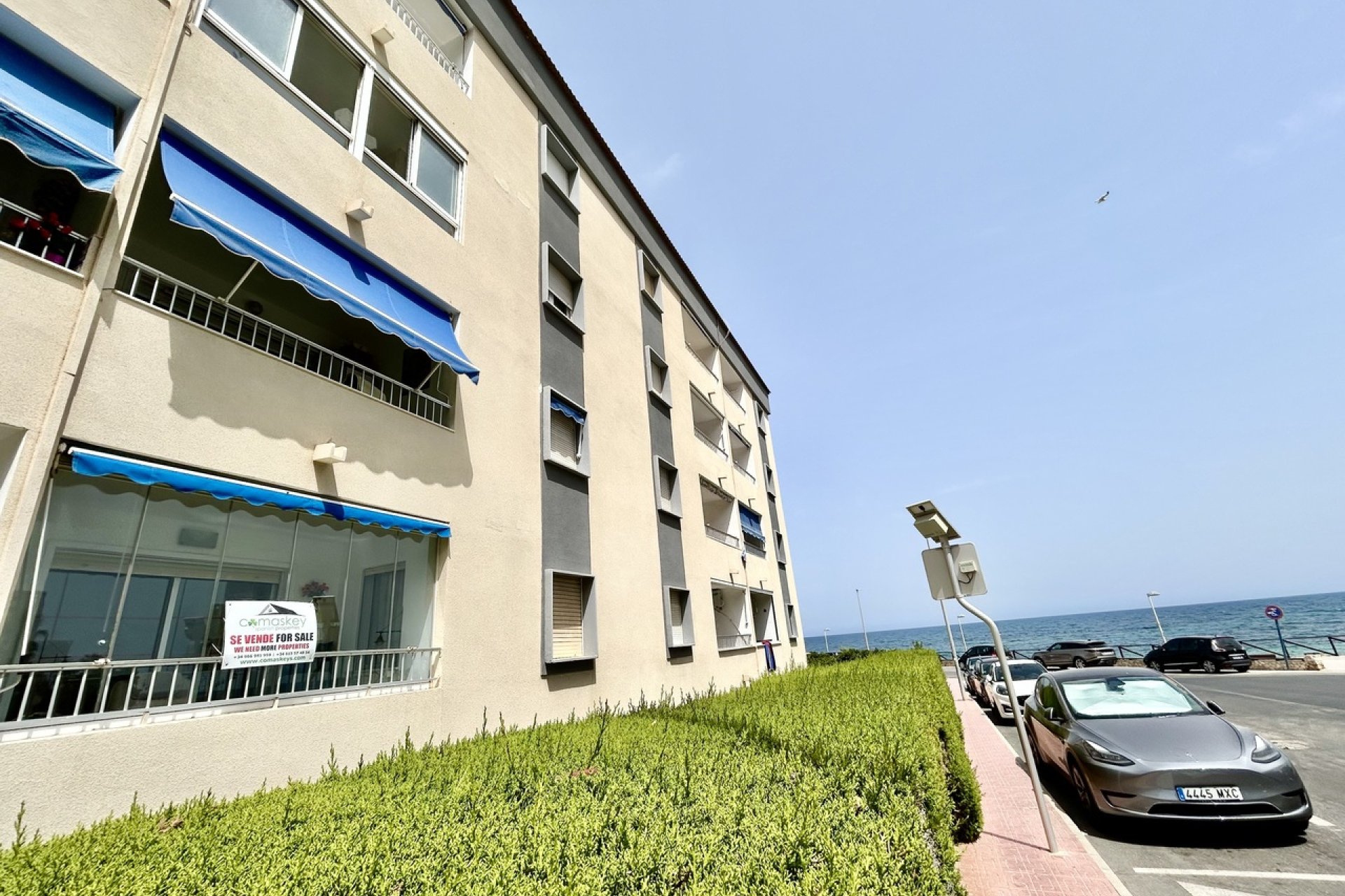Resale - Apartment / Flat * - Punta Prima *