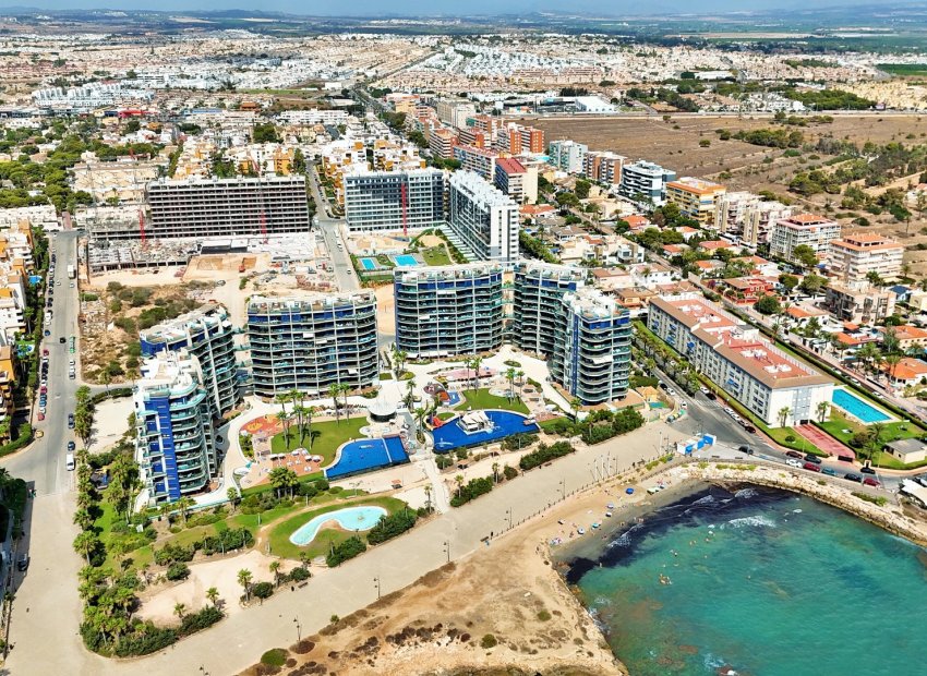 Resale - Apartment / Flat * - Punta Prima *