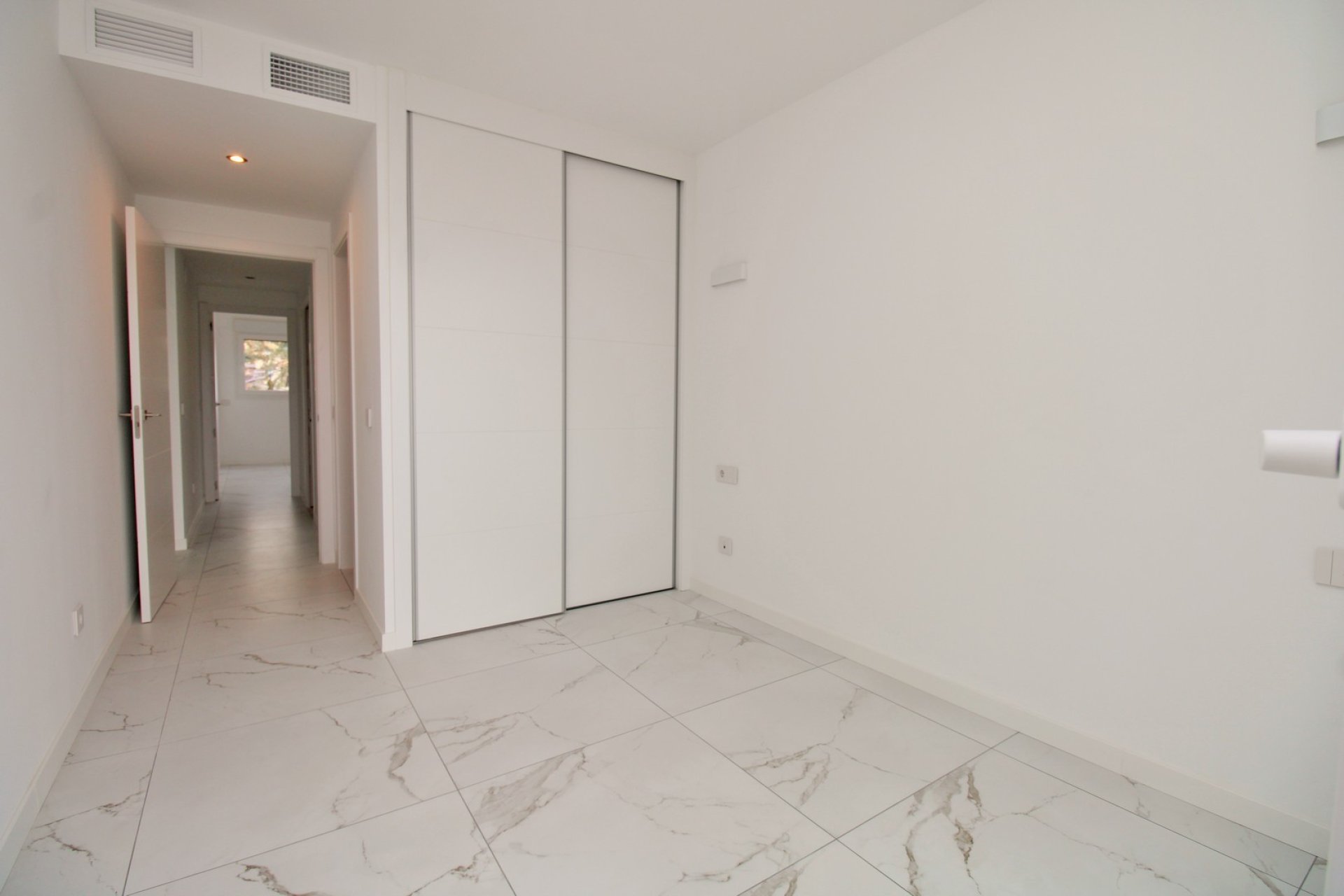 Resale - Apartment / Flat * - Punta Prima *