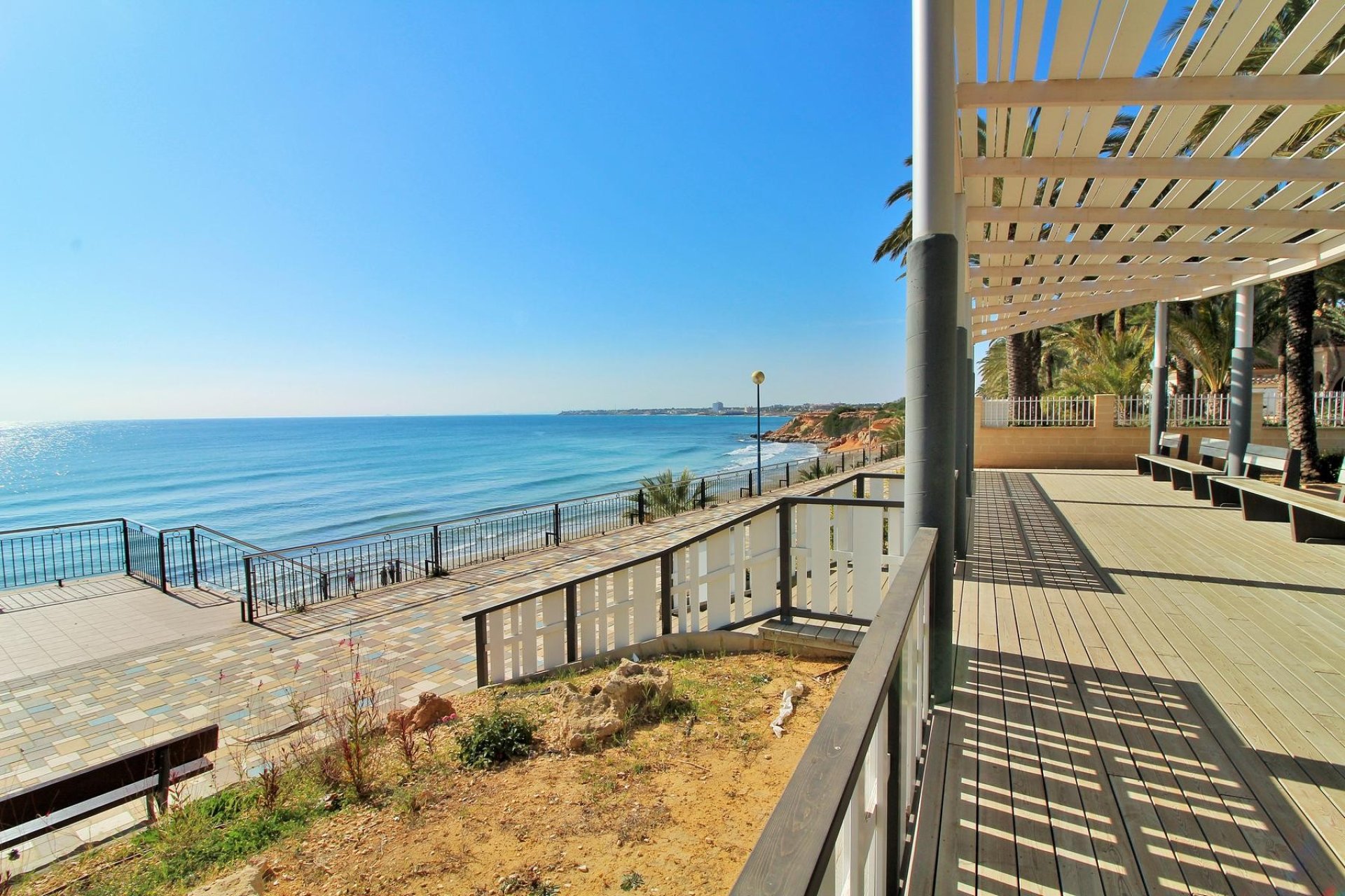 Resale - Apartment / Flat * - Punta Prima *
